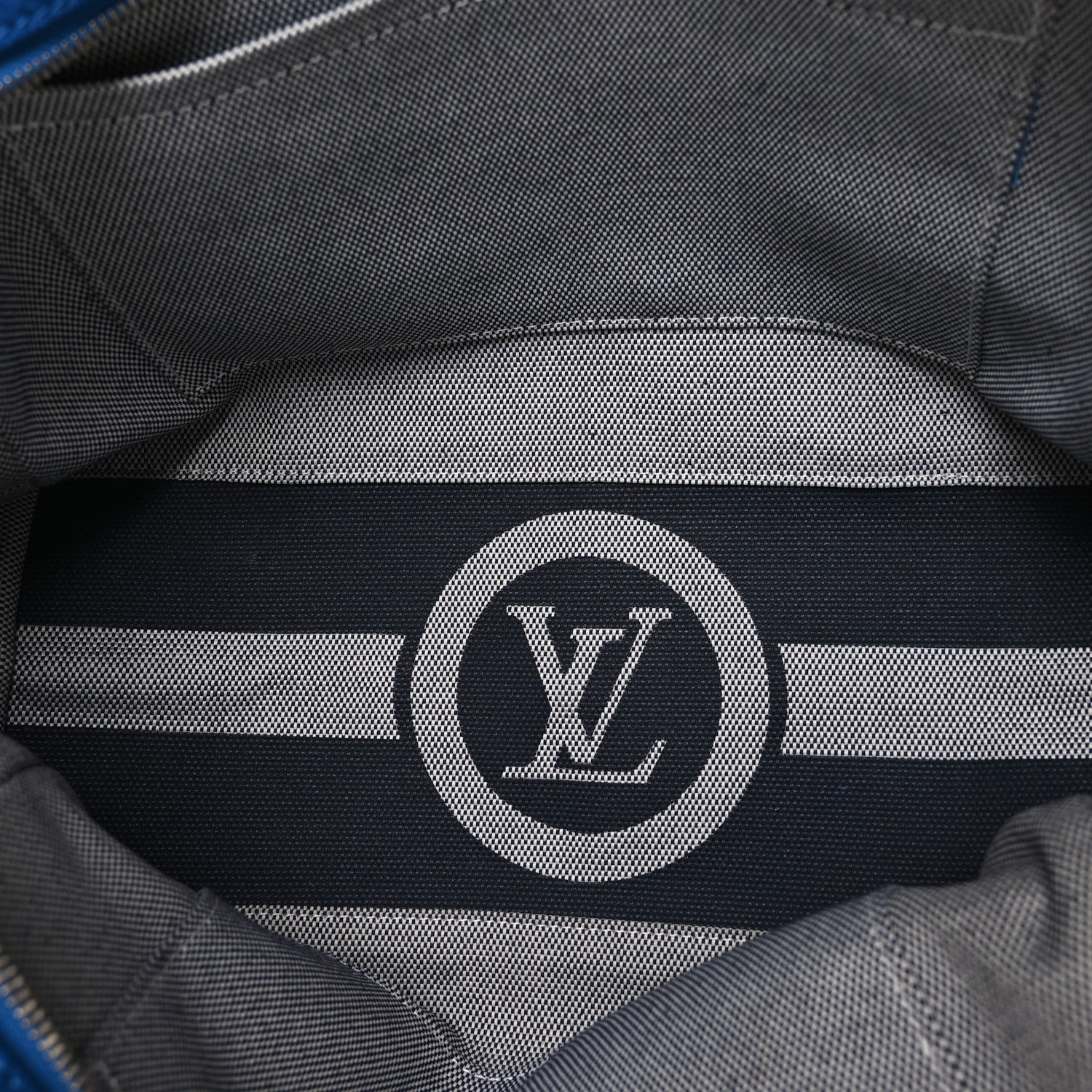 Louis Vuitton Taurillon Dora Ultra Soft MM Blue Royal 5 of 7