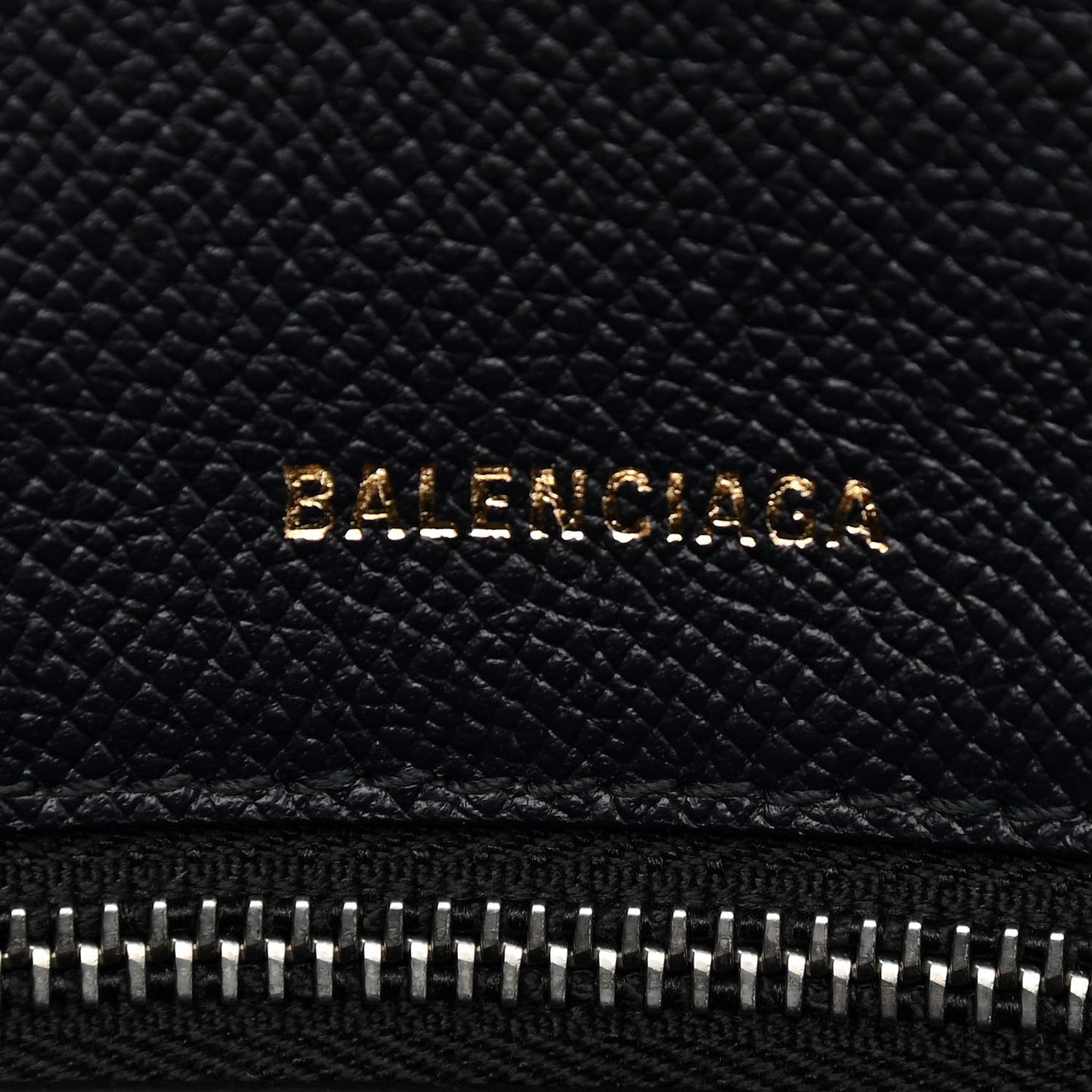 Signature Grained Calfskin Logo S Ville Day Bag Bleu Tempete Jaune