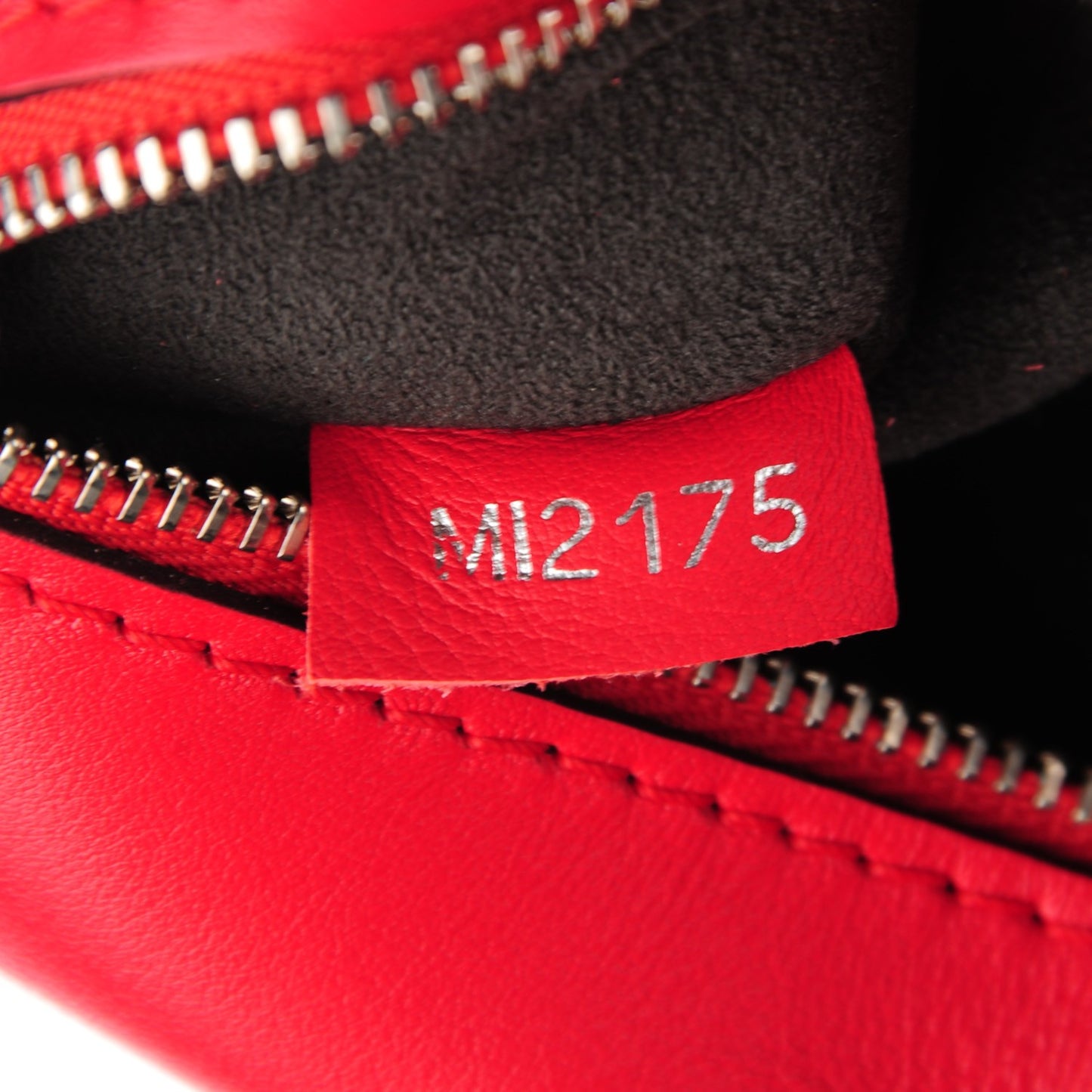 Smooth Calfskin Garance Rubis