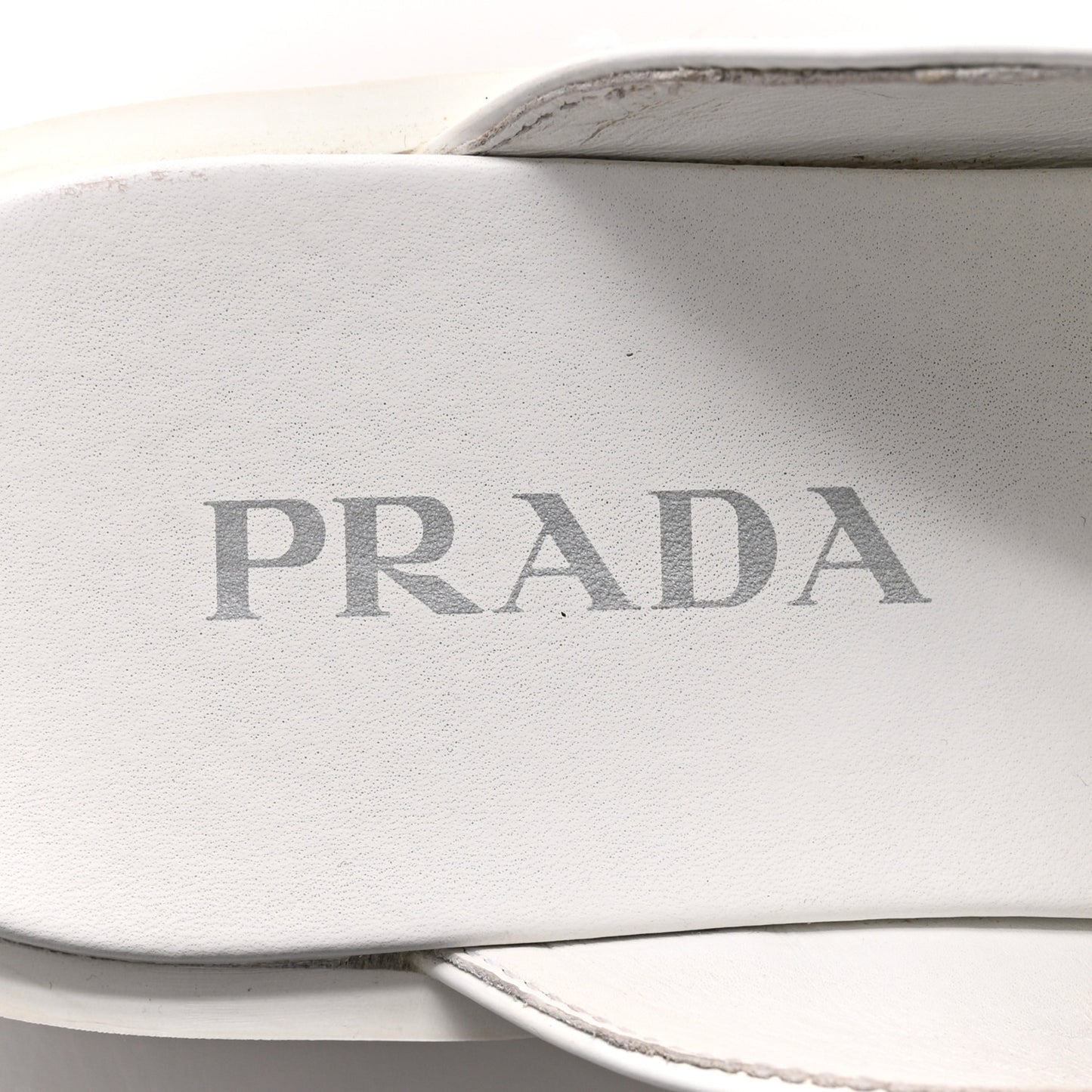 Spazzolato Metal Triangle Logo 40mm Loafer Mules 37.5 White
