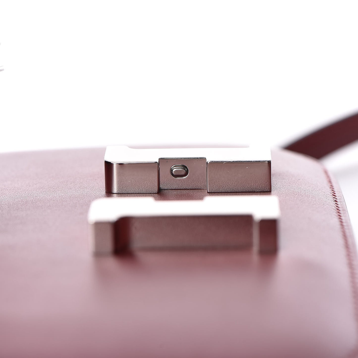 Veau Monsieur Constance 18 Rouge H