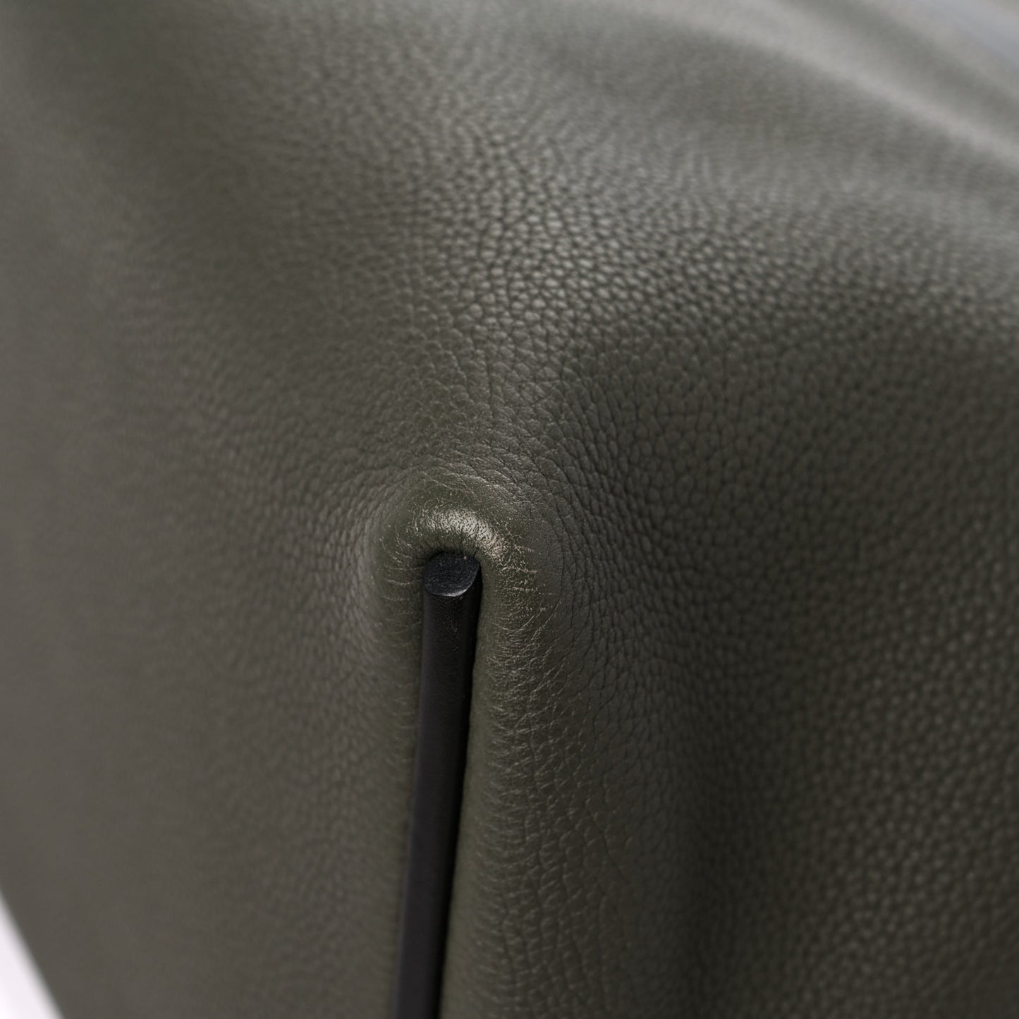Togo Swift 24/24 35 Vert Olive Black