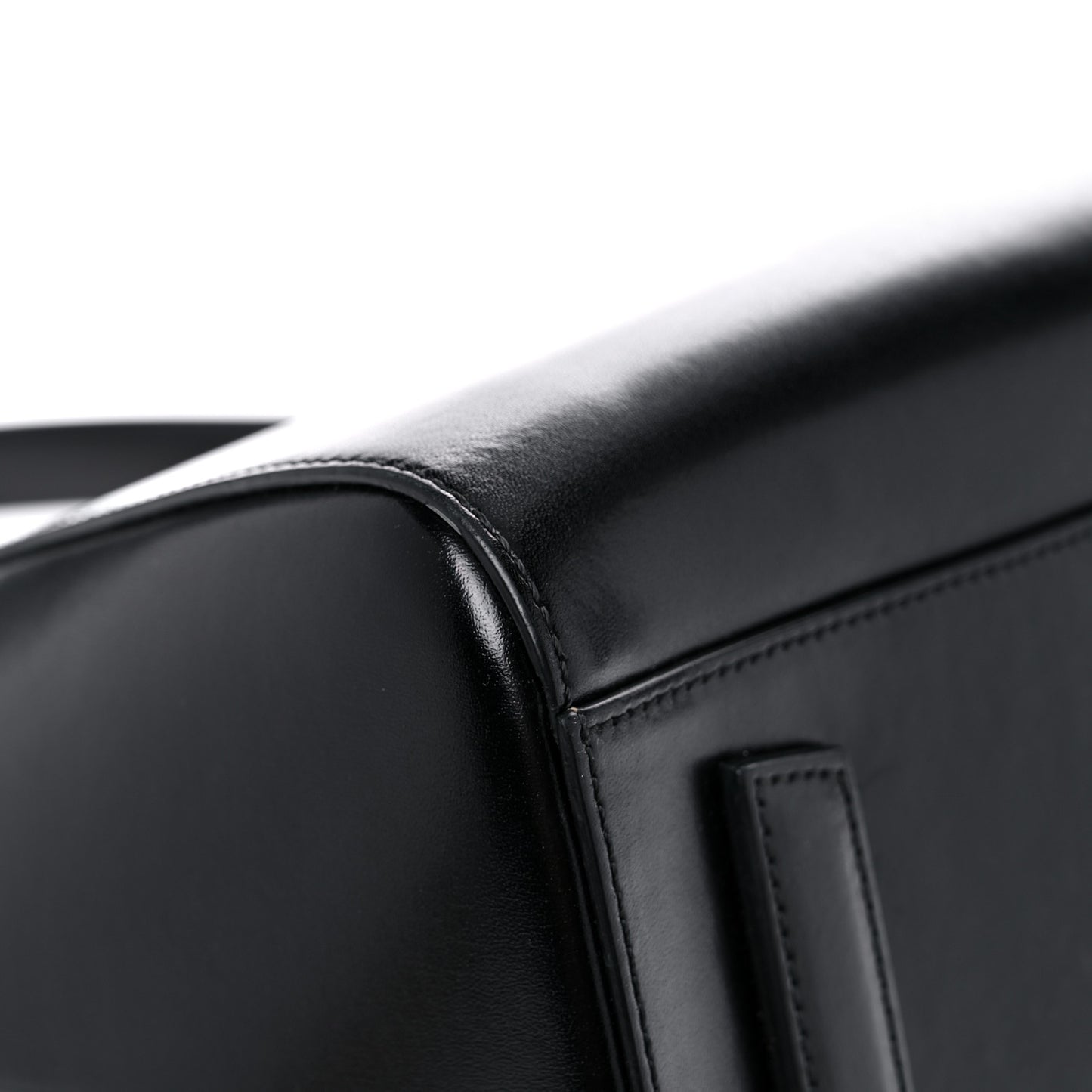 Shiny Lord Calfskin Medium Antigona Black