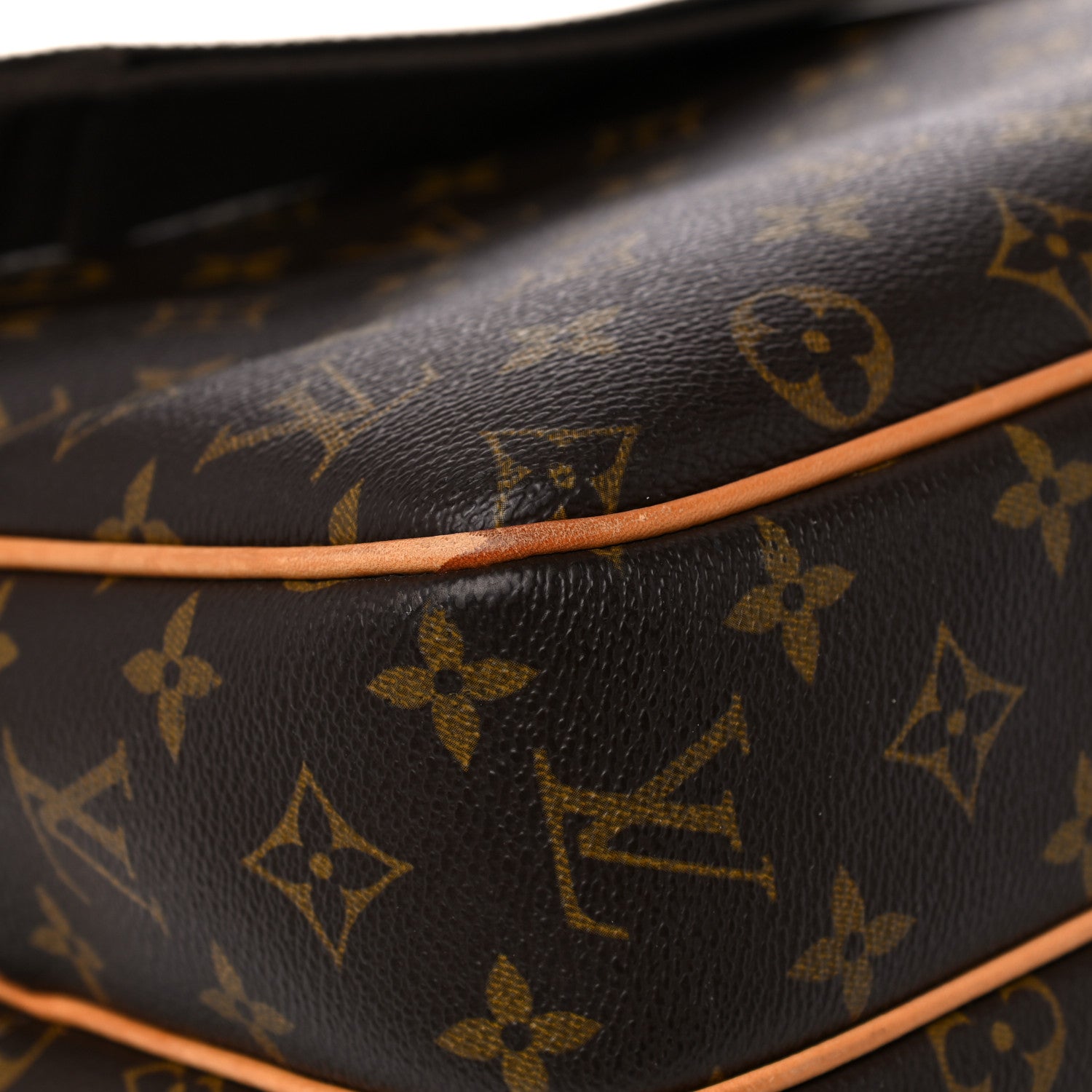 Louis Vuitton Monogram Reporter GM 10 of 18