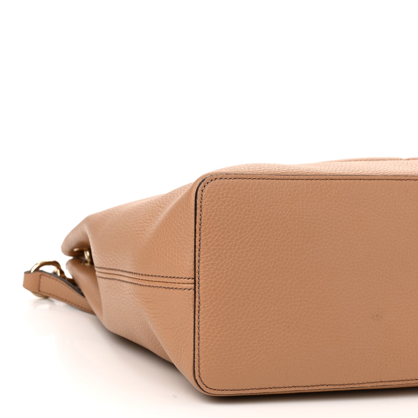 Pebbled Calfskin Large Soho Hobo Camelia
