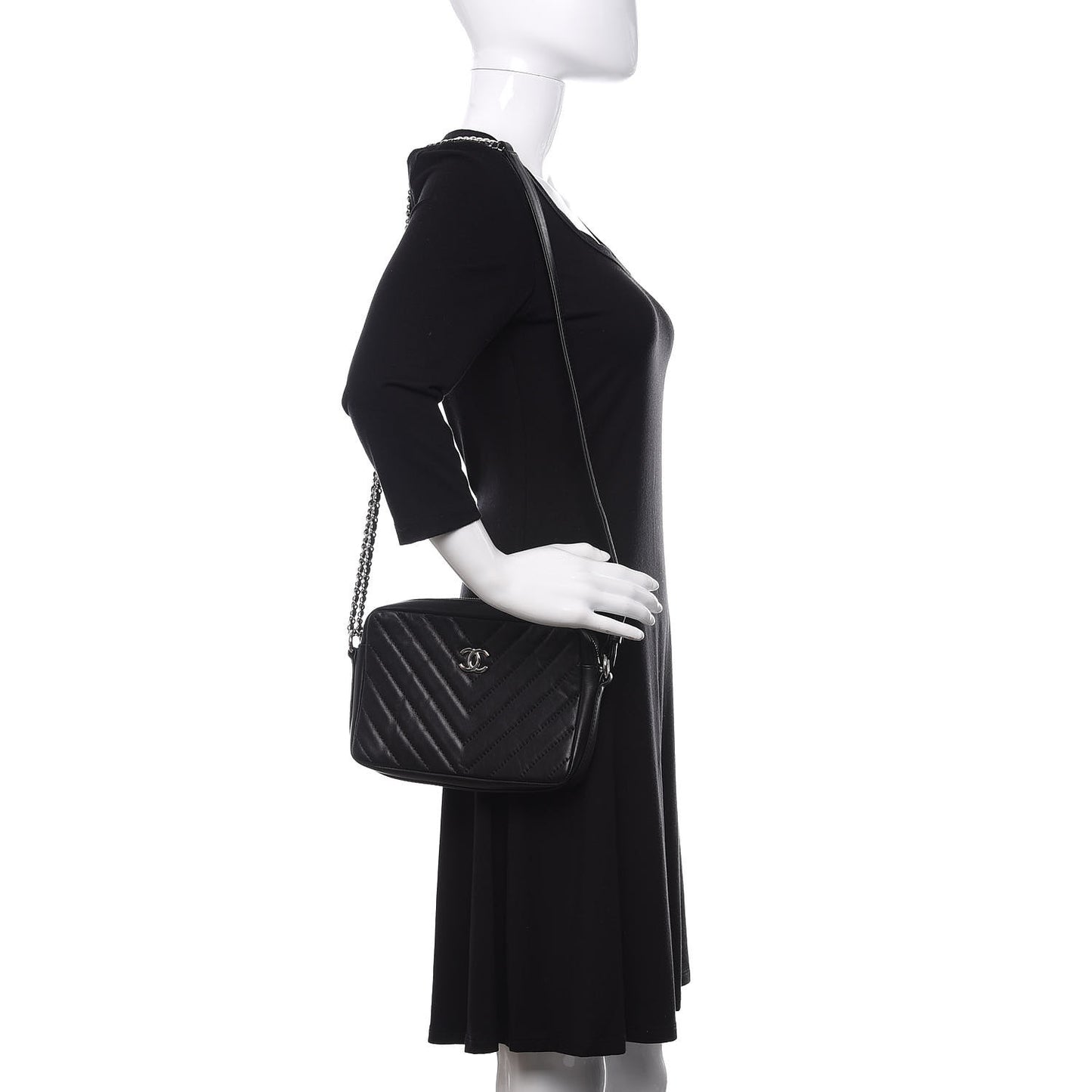 Lambskin Chevron Quilted Small Promenade Camera Black