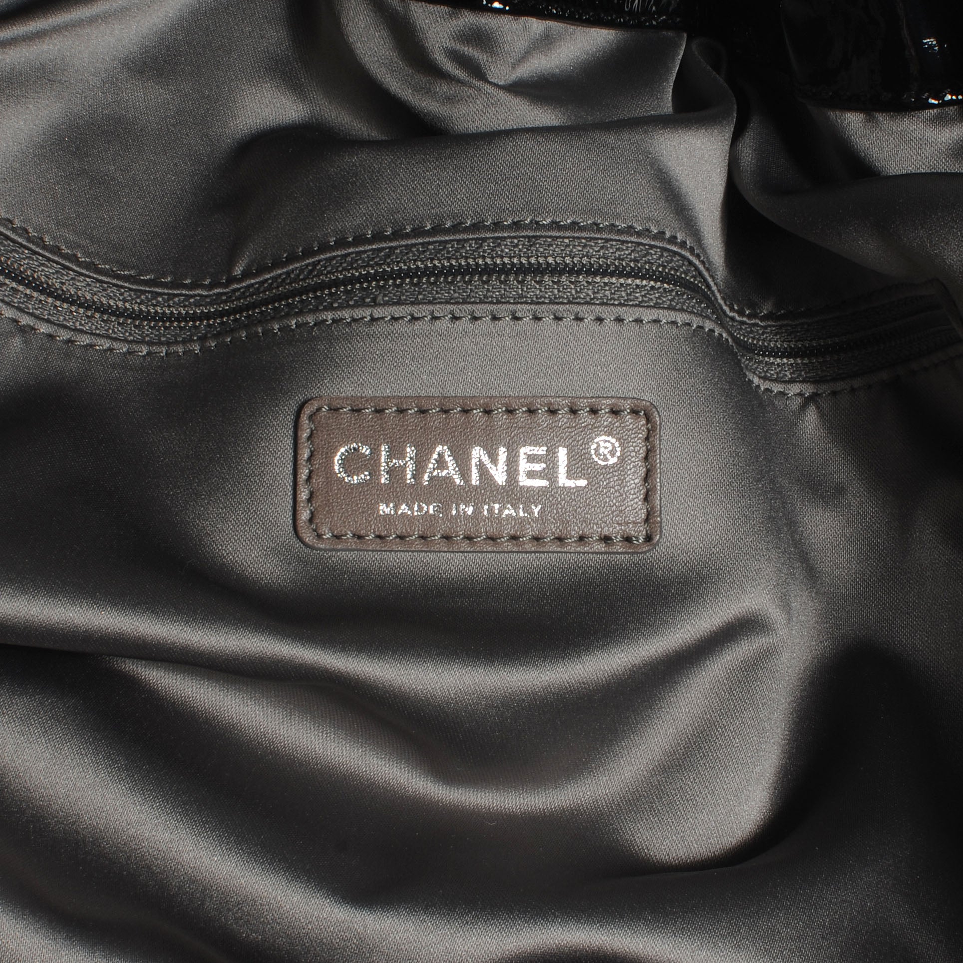 Chanel Vinyl Graphic Edge Tote Black 6 of 7