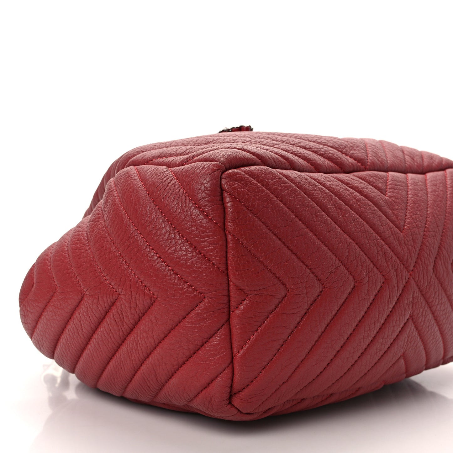 Deerskin Chevron Quilted Medium CC Chain Bucket Drawstring Bag Red