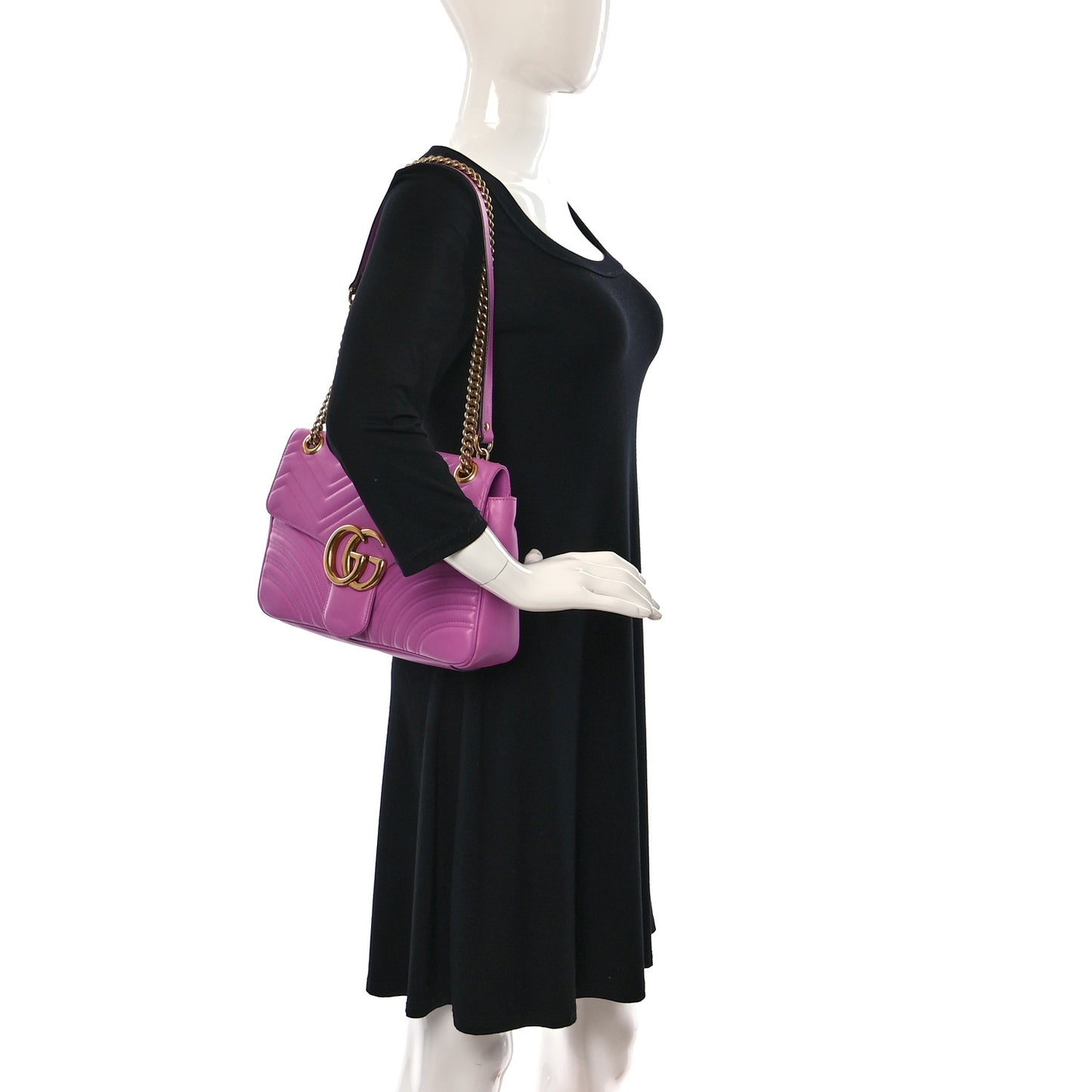 Calfskin Matelasse Medium GG Marmont Shoulder Bag Candy Mousse