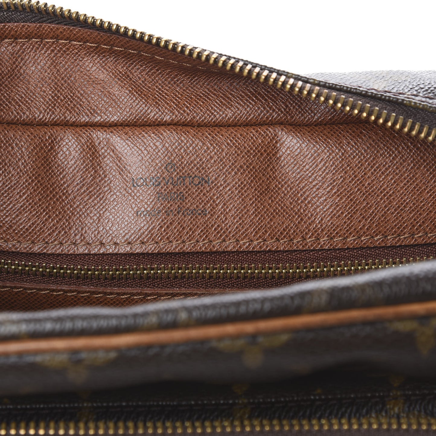 Monogram Nil 28