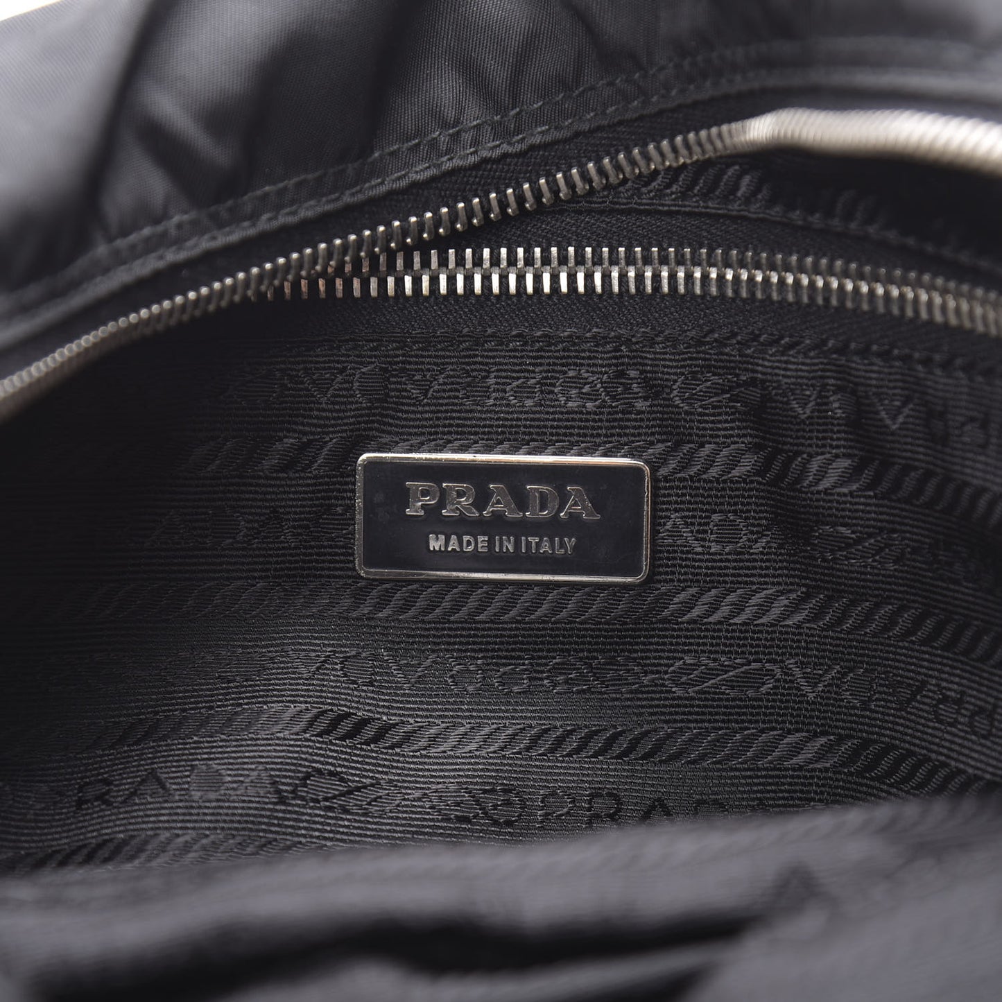 Nylon Vela Messenger Bag Black