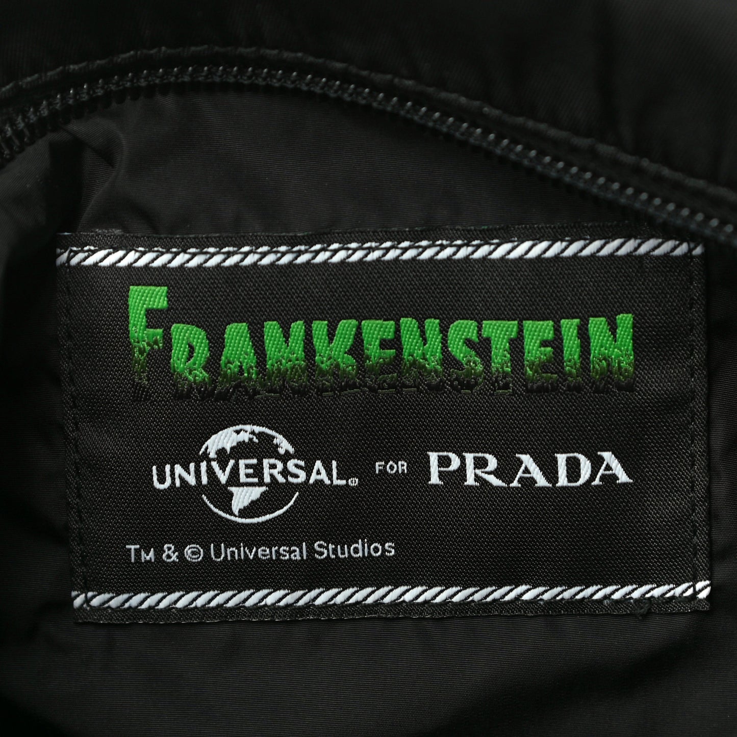 X UNIVERSAL STUDIOS Tessuto Nylon Montagna Frankenstein Heart Small Crossbody Bag Black Smeraldo