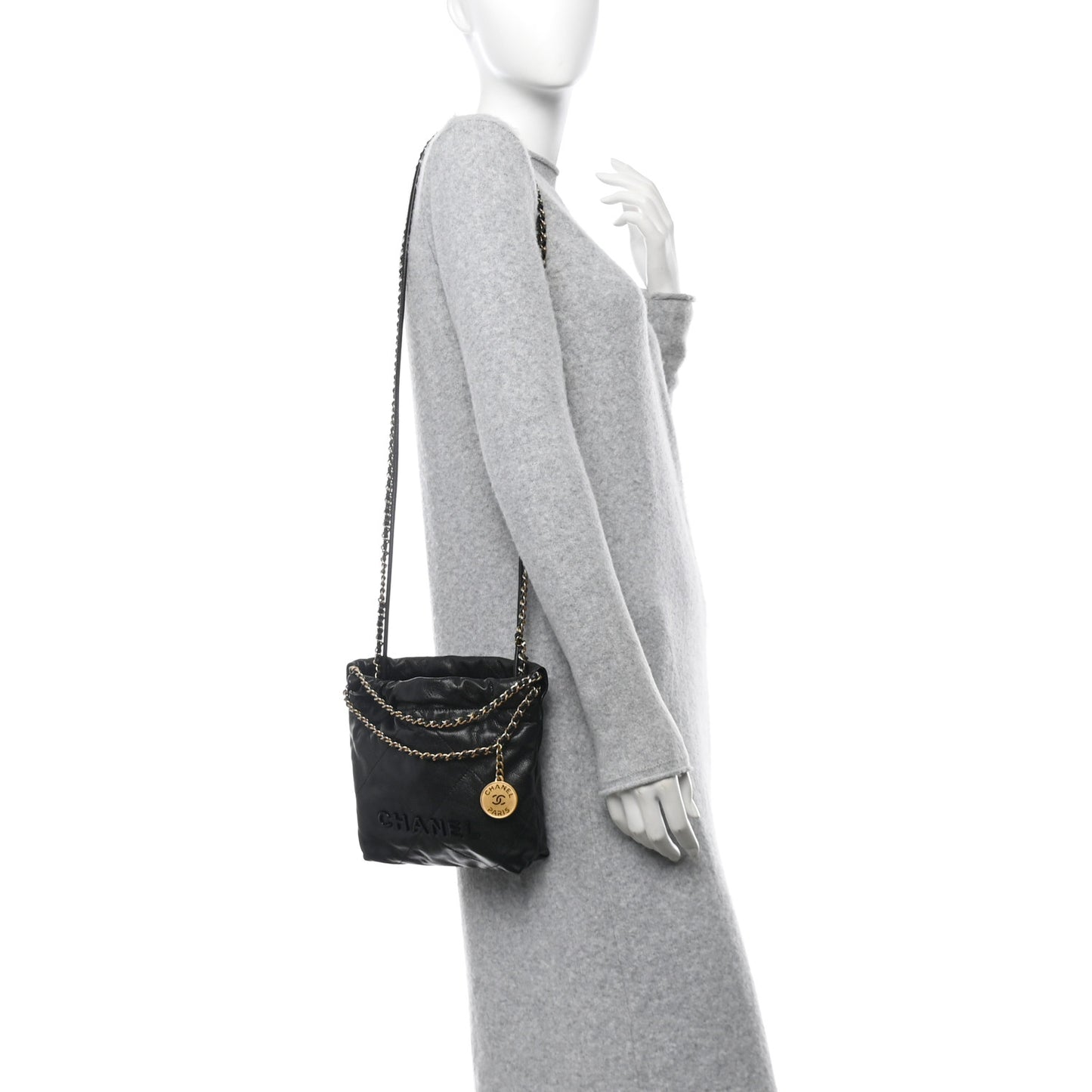 Shiny Caviar Quilted Monochrome Mini Chanel 22 Black