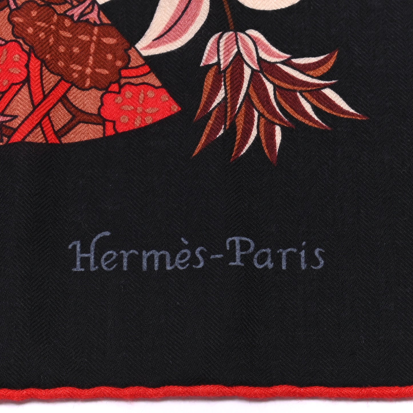 Cashmere Silk Fleurs et Papillons de Tissus Scarf 140