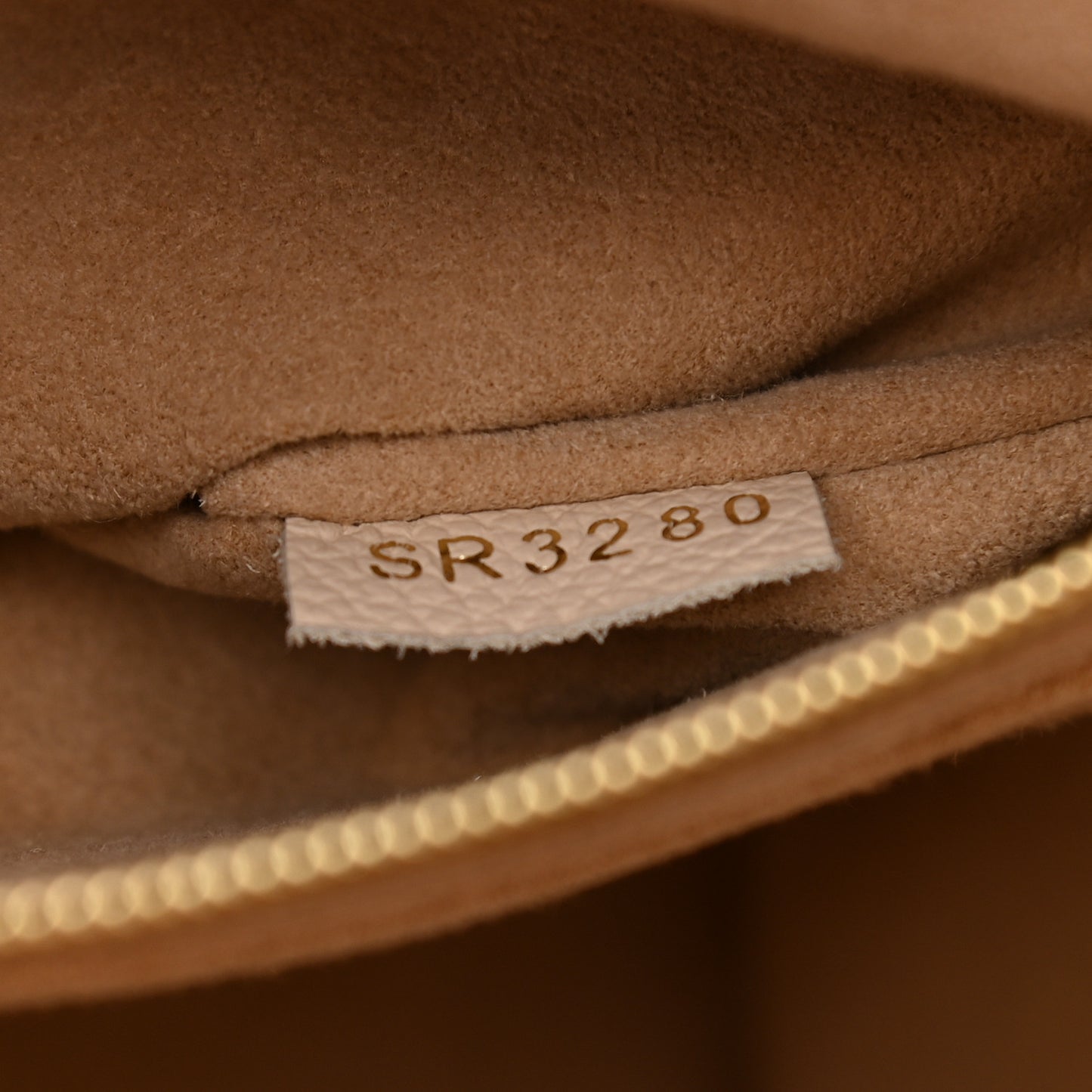 Calfskin Monogram Tufting On My Side Galet