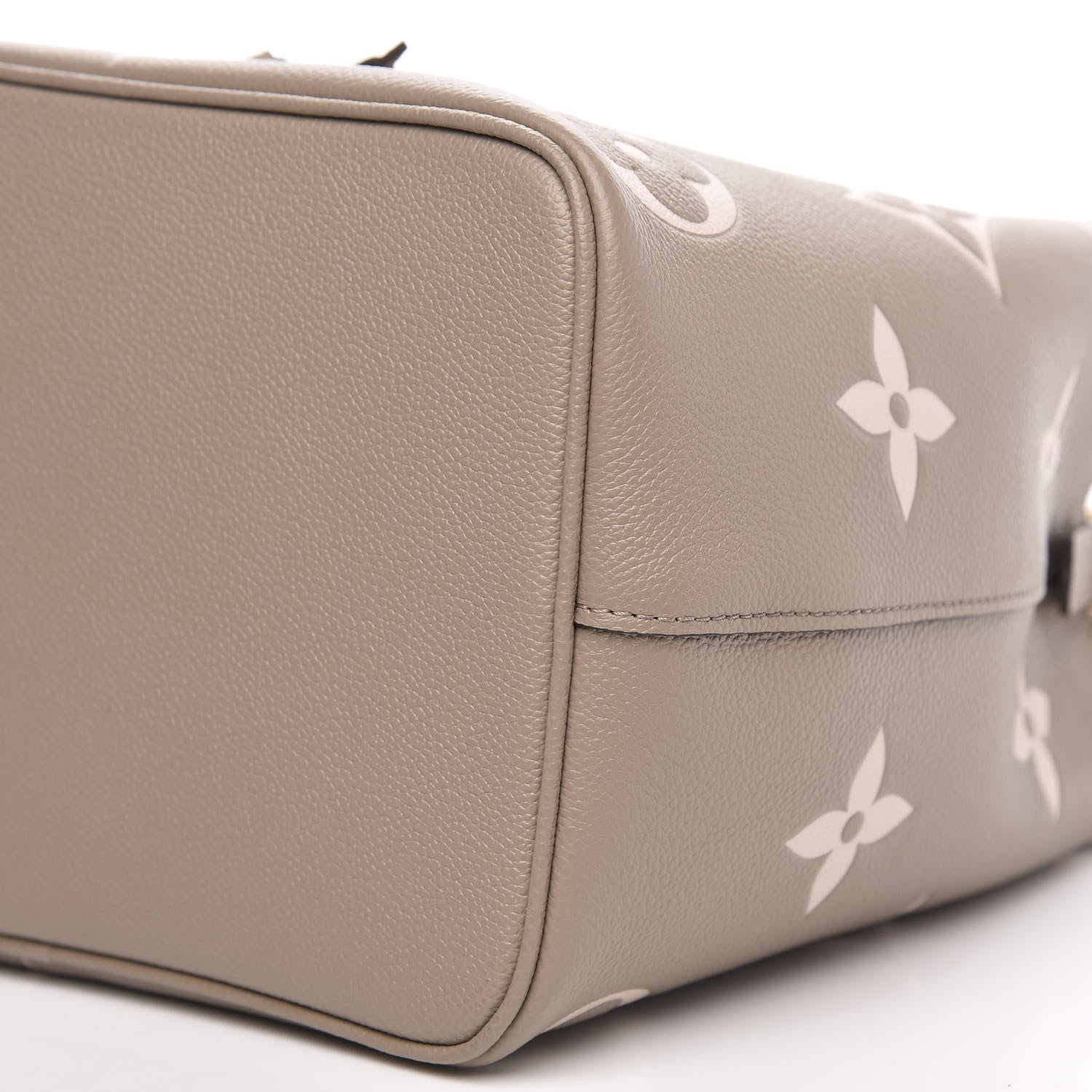 Louis Vuitton Empreinte Monogram Giant Neonoe MM Tourterelle Creme 10 of 10