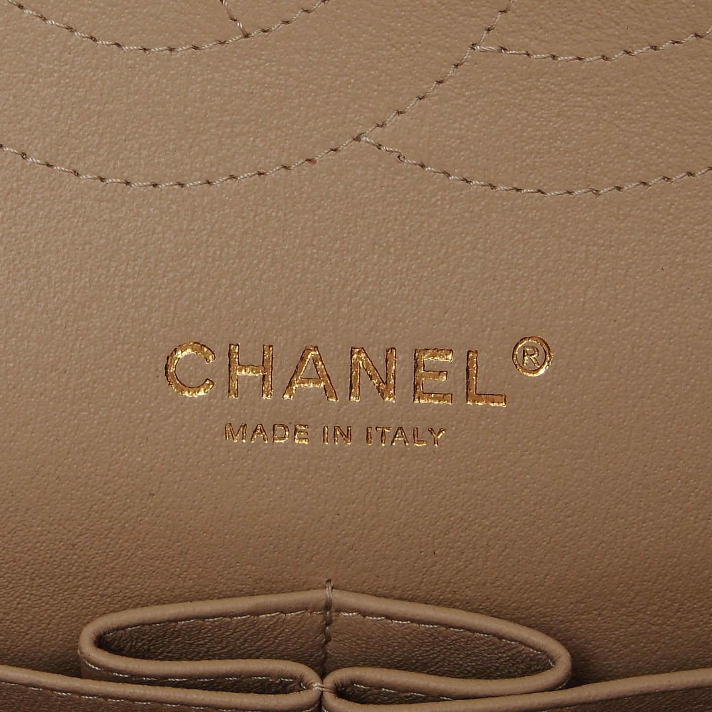 Caviar Quilted Jumbo Double Flap Beige Clair