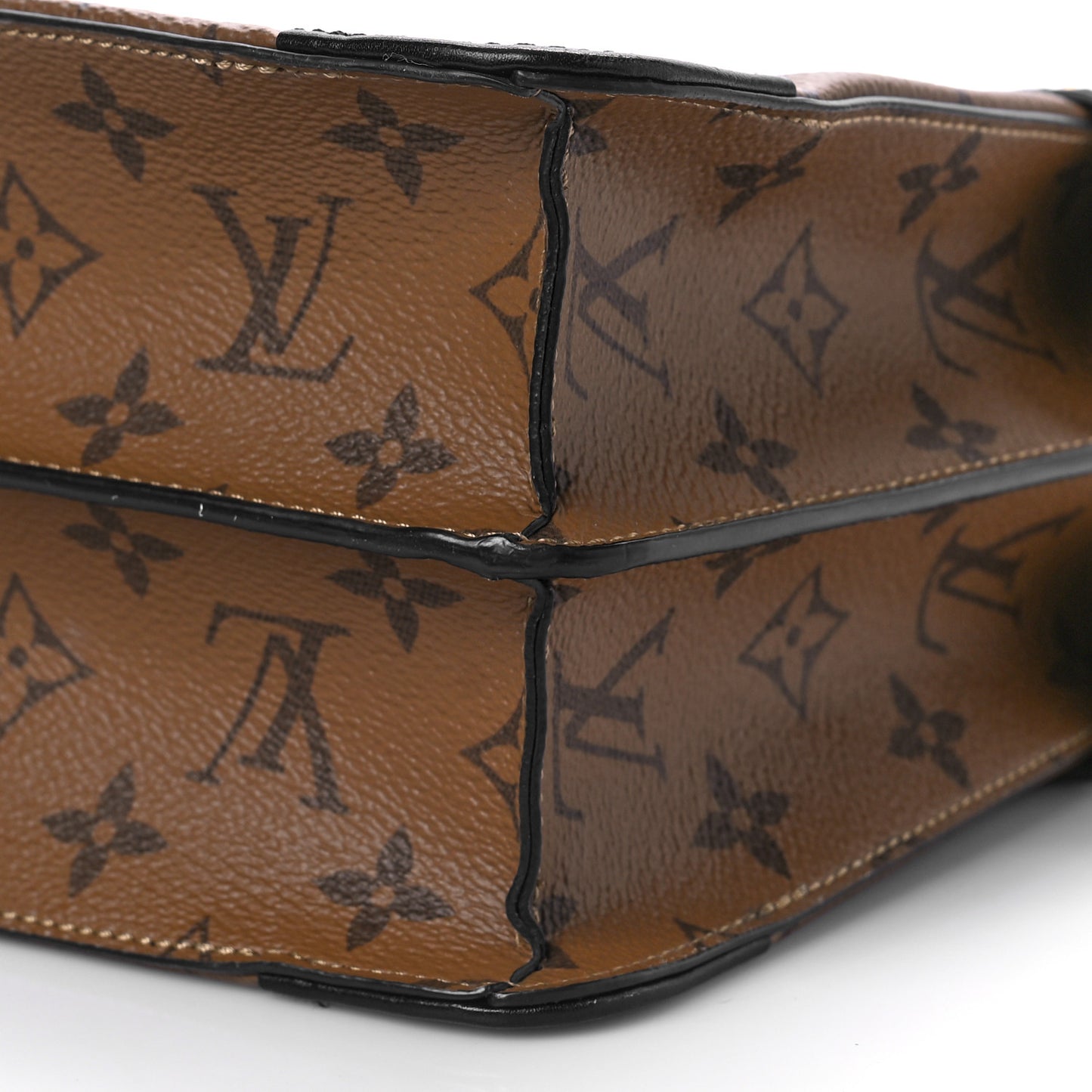 Reverse Monogram City Malle MM