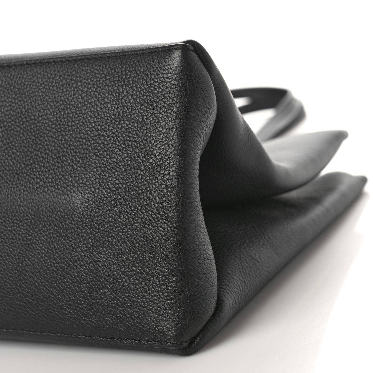 Louis Vuitton Grained Calfskin Lockme Shopper Black 8 of 8