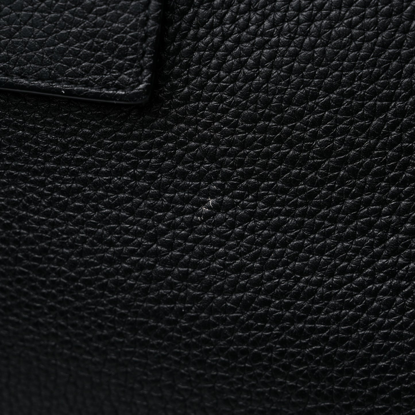 Grained Calfskin Large Thin Sac De Jour Black