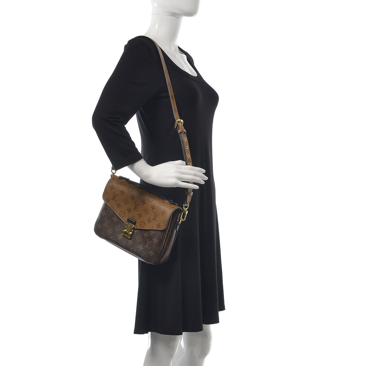 Reverse Monogram Pochette Metis