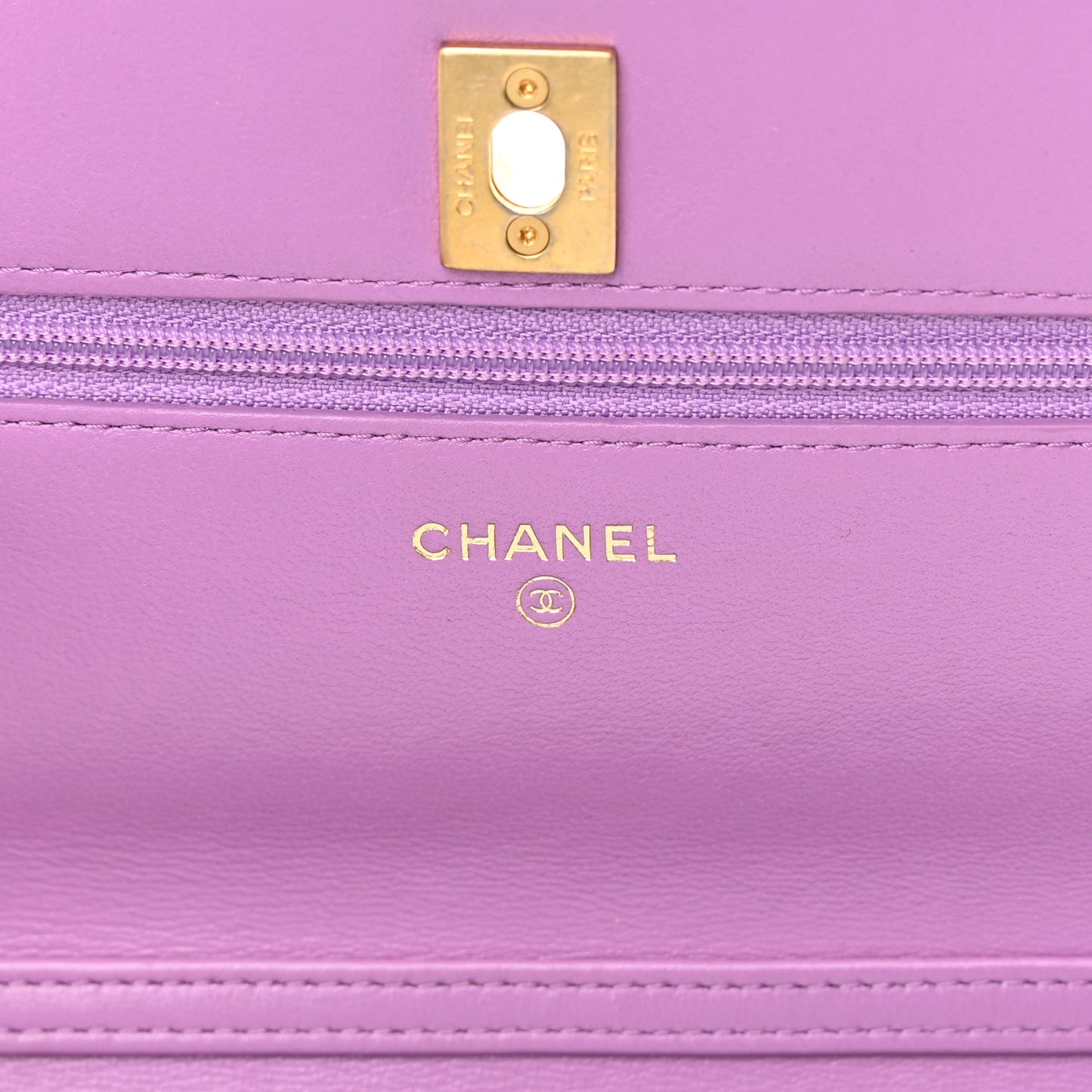 Lambskin Quilted CC Pearl Crush Wallet on Chain WOC Purple
