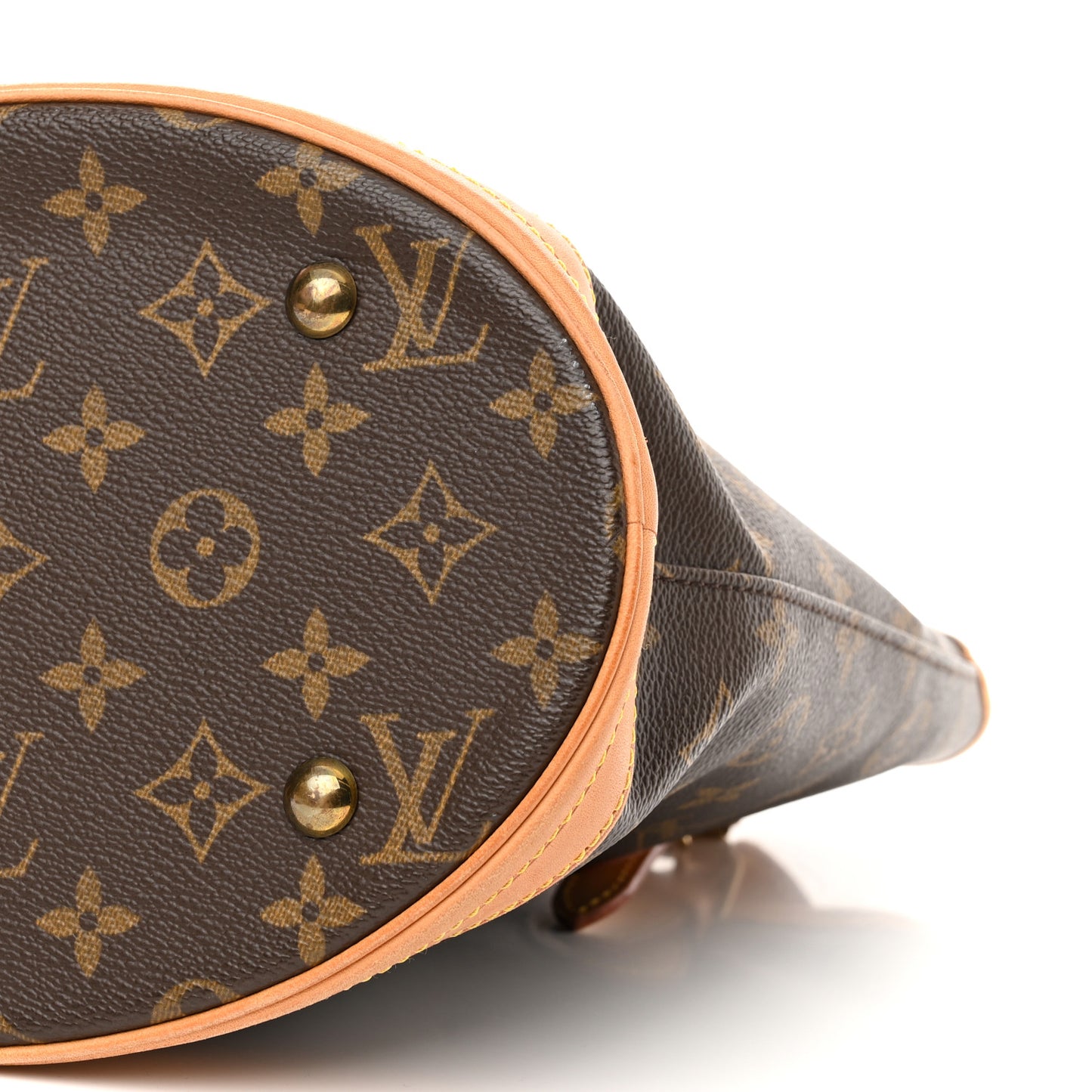 Monogram Petit Bucket 23
