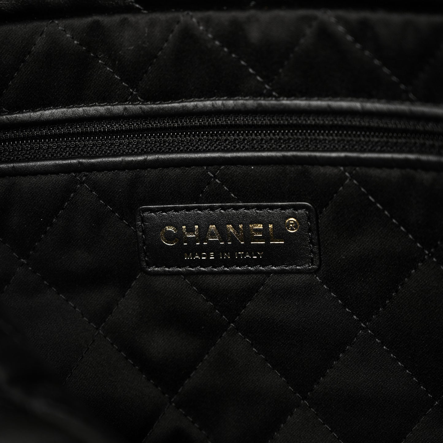 Shiny Calfskin Quilted Small Chanel 22 Black