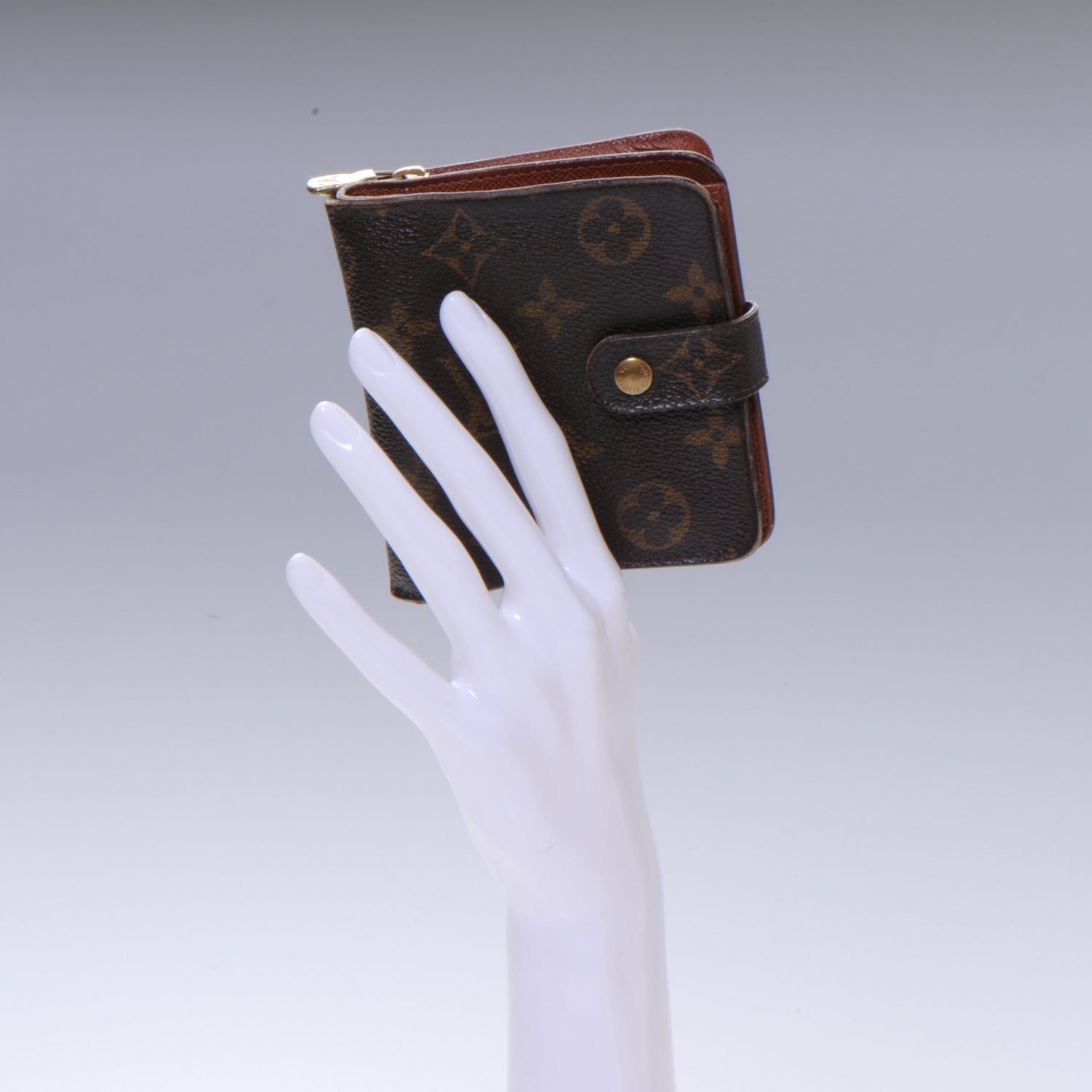 Louis Vuitton Monogram Compact Zippe Zipped Wallet 2 of 6