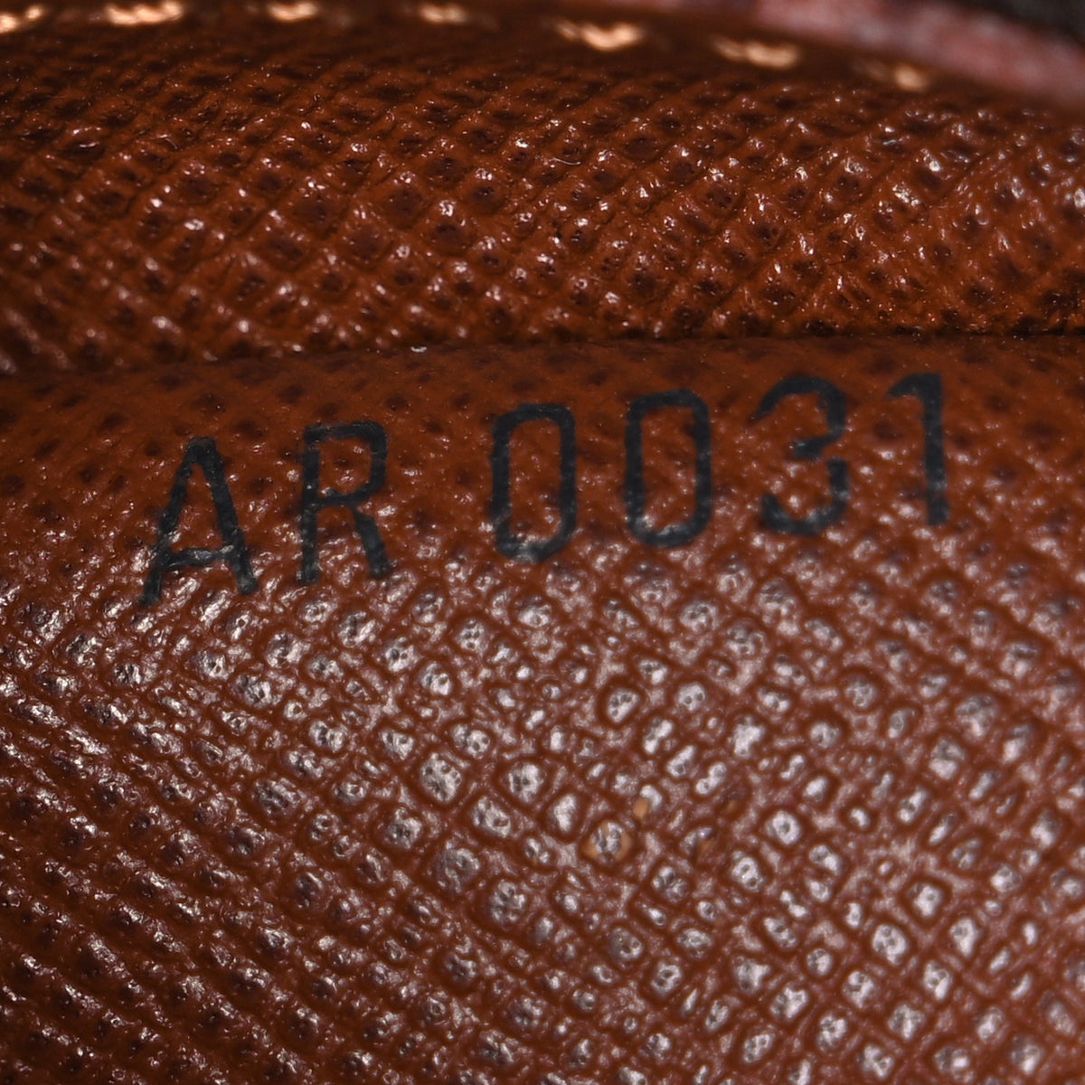Monogram Amazone