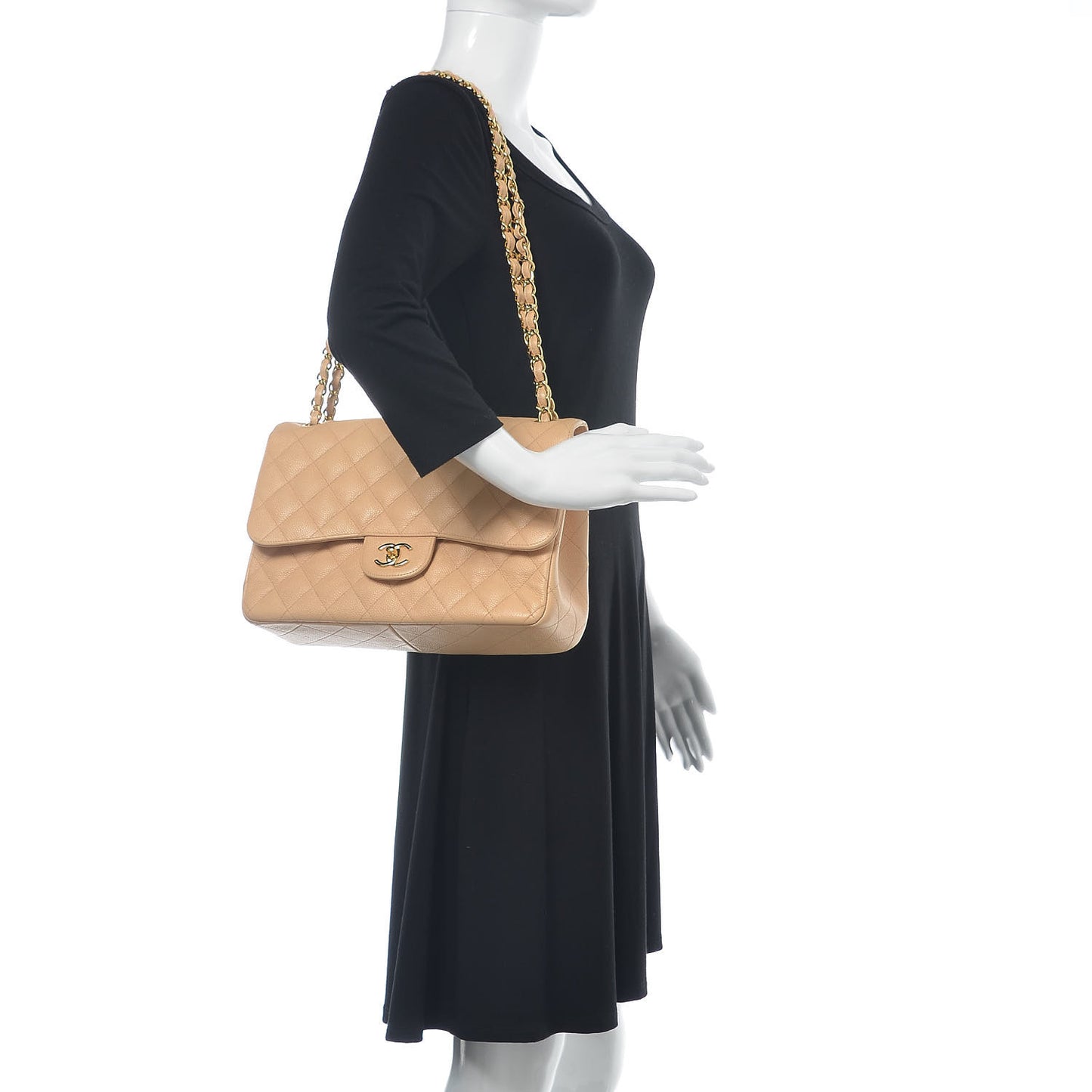 Caviar Quilted Jumbo Double Flap Beige Clair
