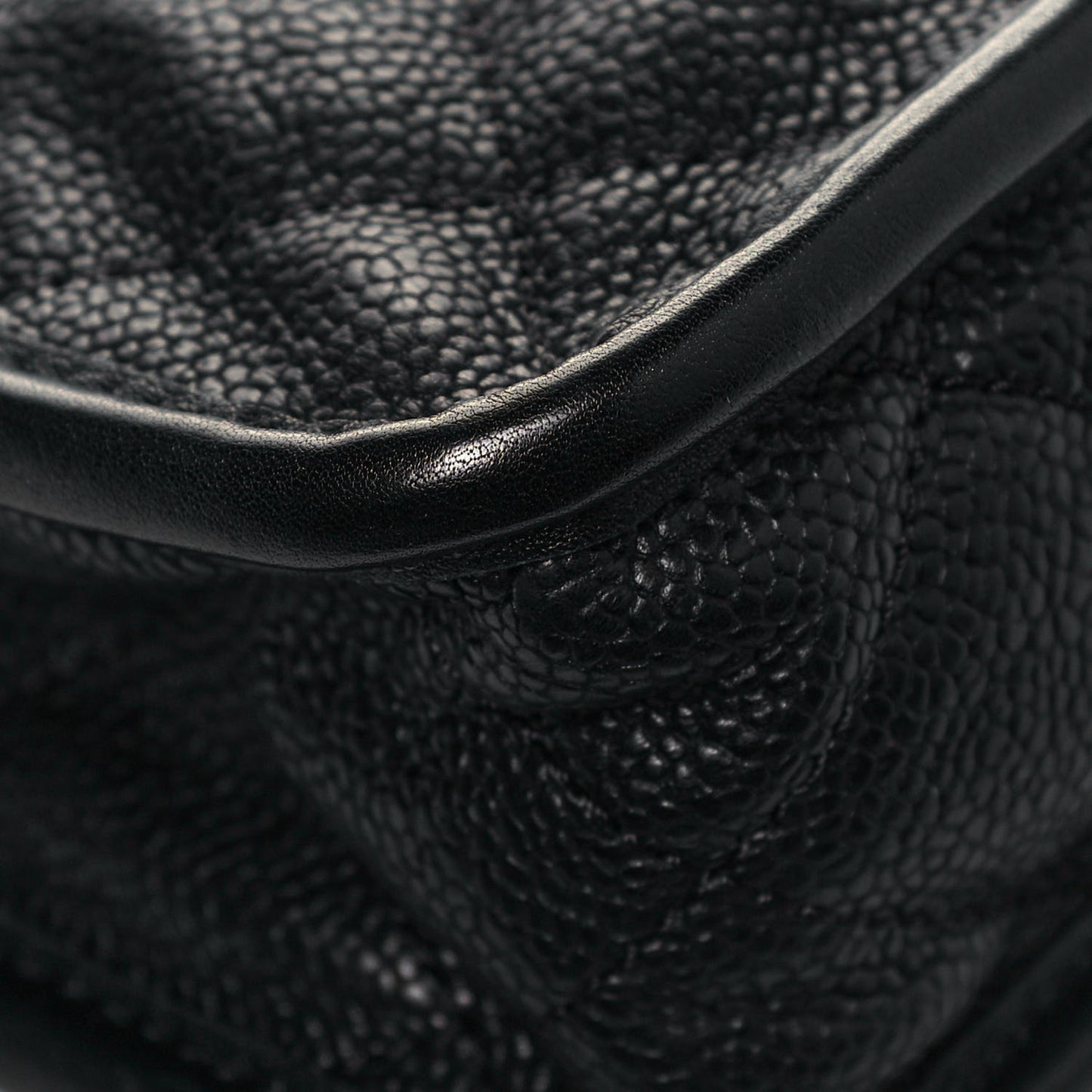 Caviar Quilted Medium French Riviera Flap Black