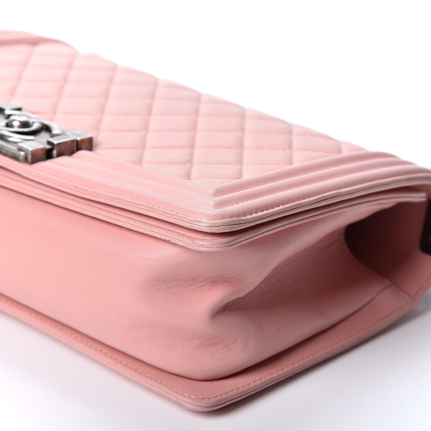 Lambskin Quilted Medium Boy Flap Light Pink