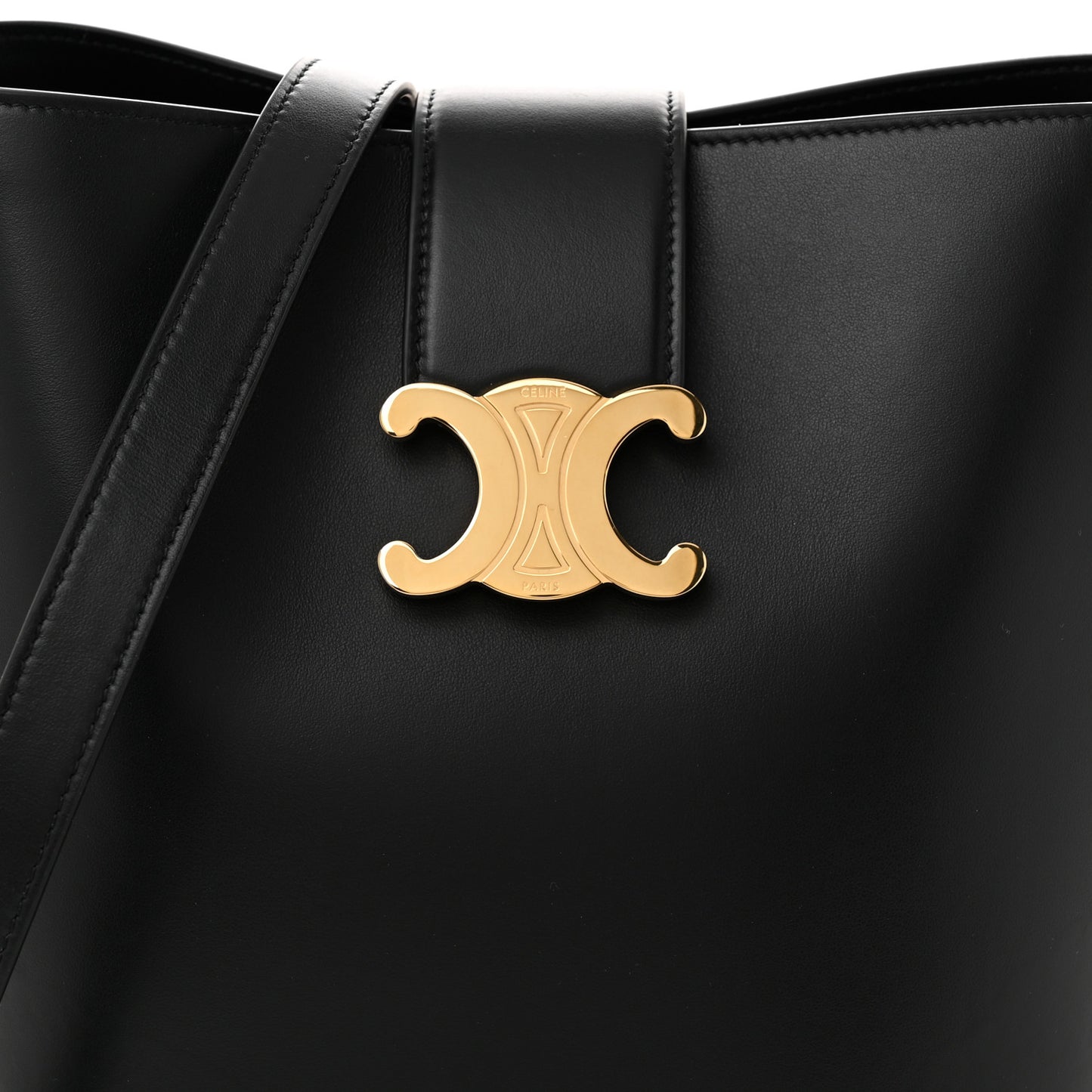 Smooth Calfskin Triomphe Medium Louise Bag Black