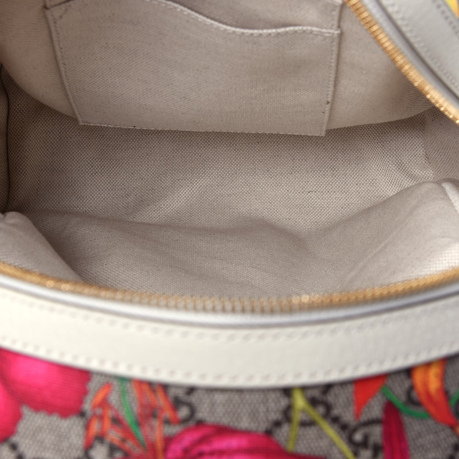 Gucci GG Supreme Monogram Flora Web Small Ophidia Day Backpack White 4 of 11