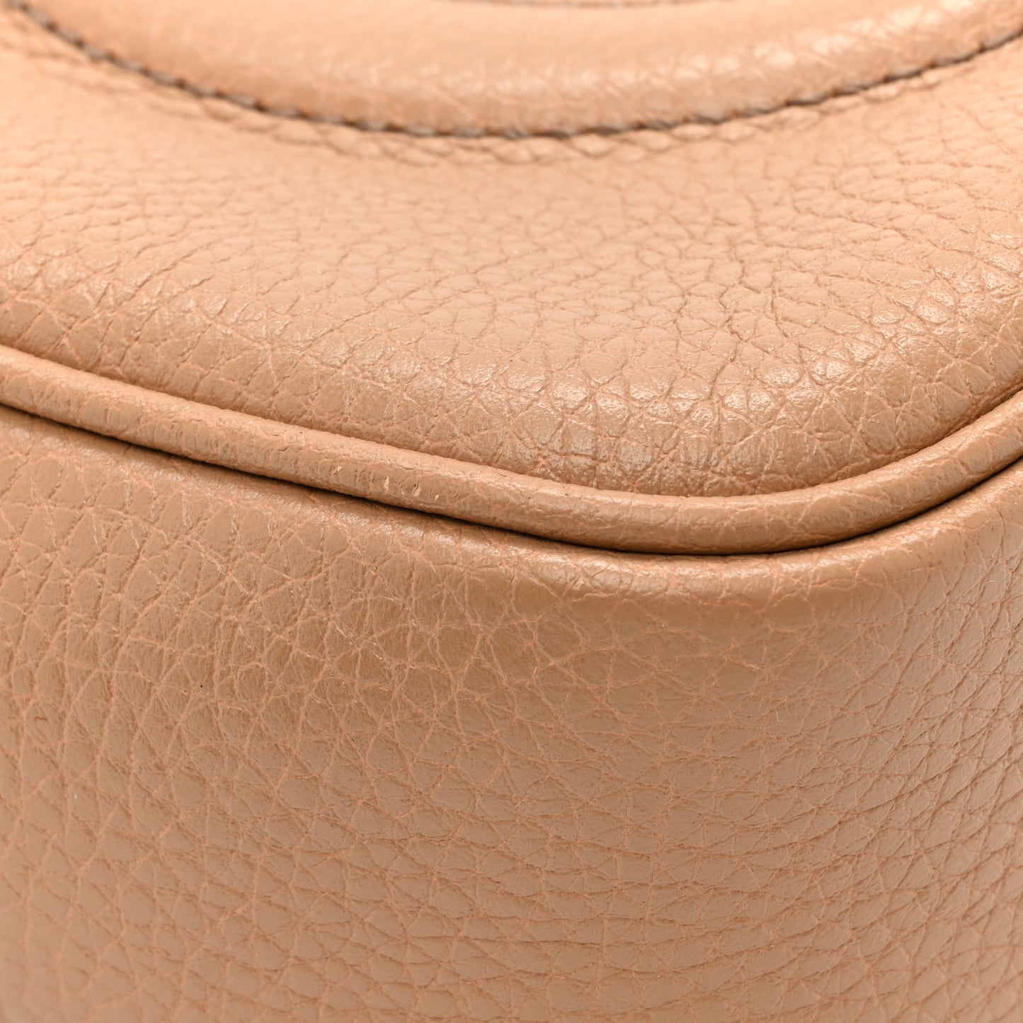 Pebbled Calfskin Small Soho Disco Bag Camelia