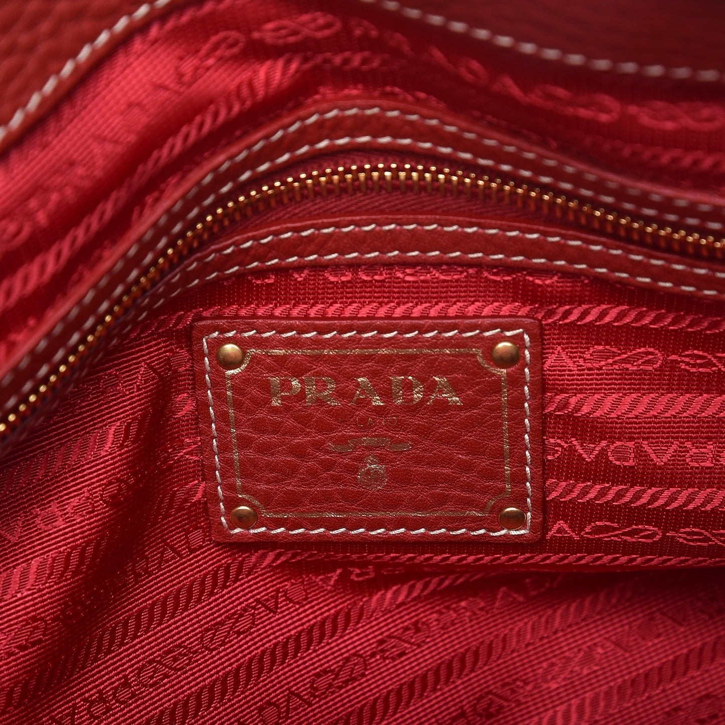 Vitello Daino Top Handle Shoulder Bag Rosso