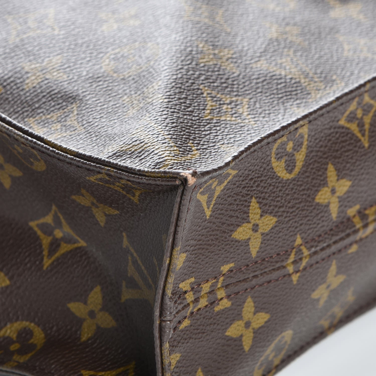 Louis Vuitton Monogram Sac Plat 7 of 11