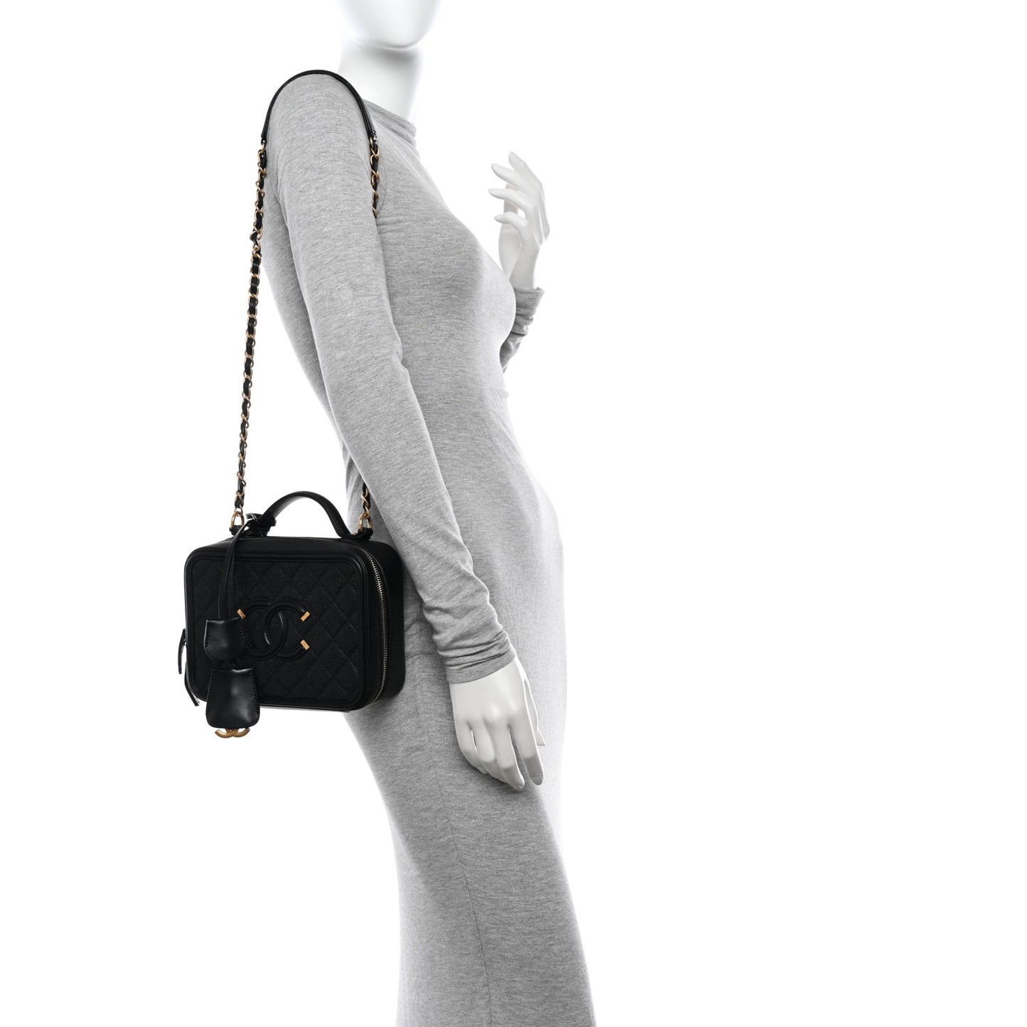 Caviar Quilted Medium CC Filigree Vanity Case Black