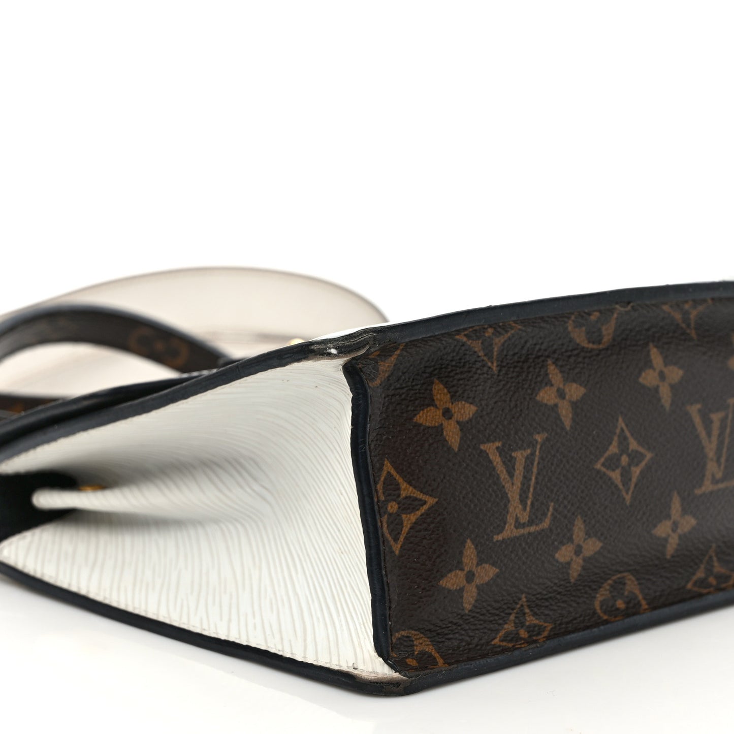 Vernis Epi Monogram Spring Street Black
