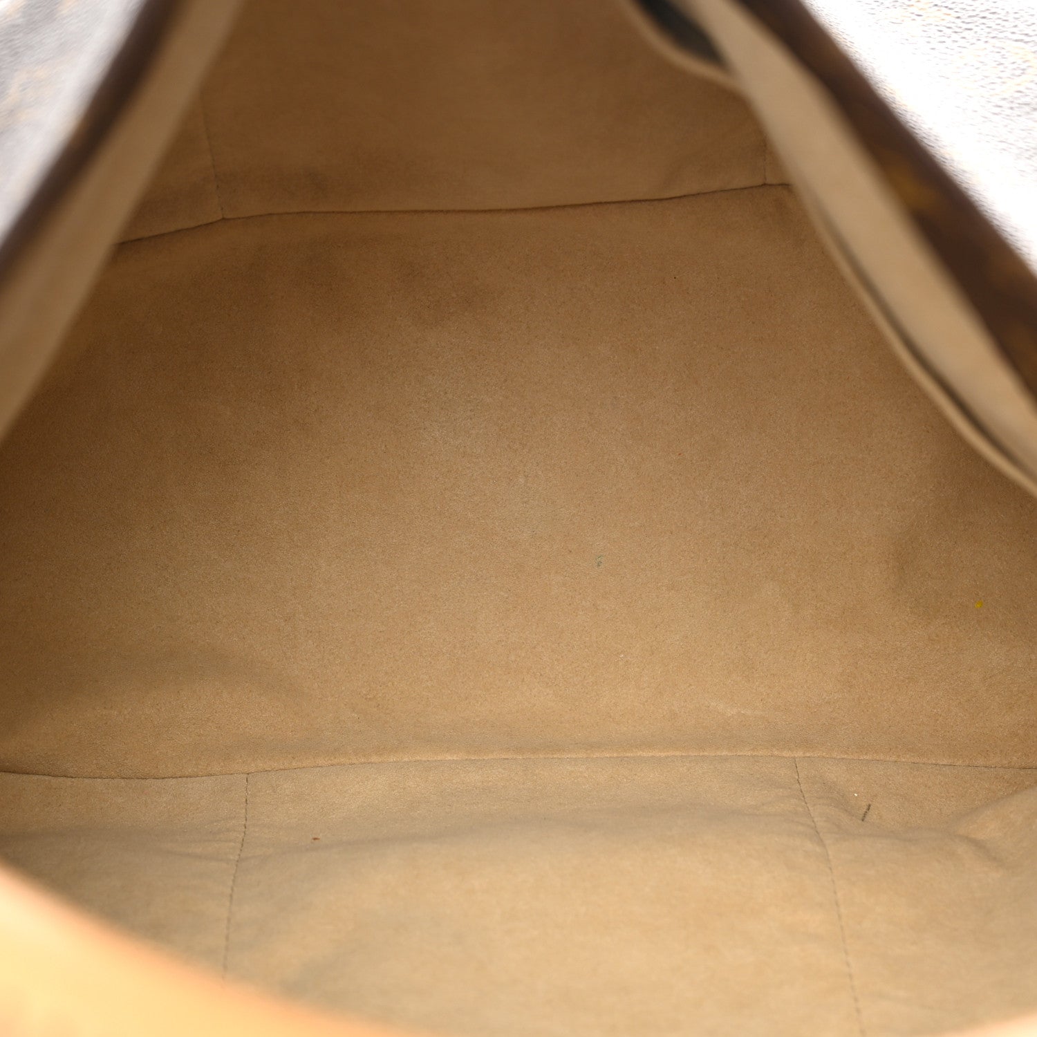 Louis Vuitton Monogram Artsy MM 5 of 12