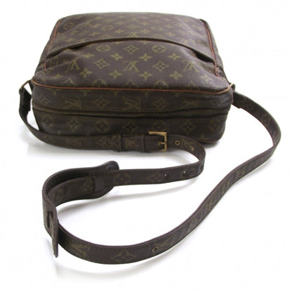Louis Vuitton Monogram Messenger Bag 6 of 8