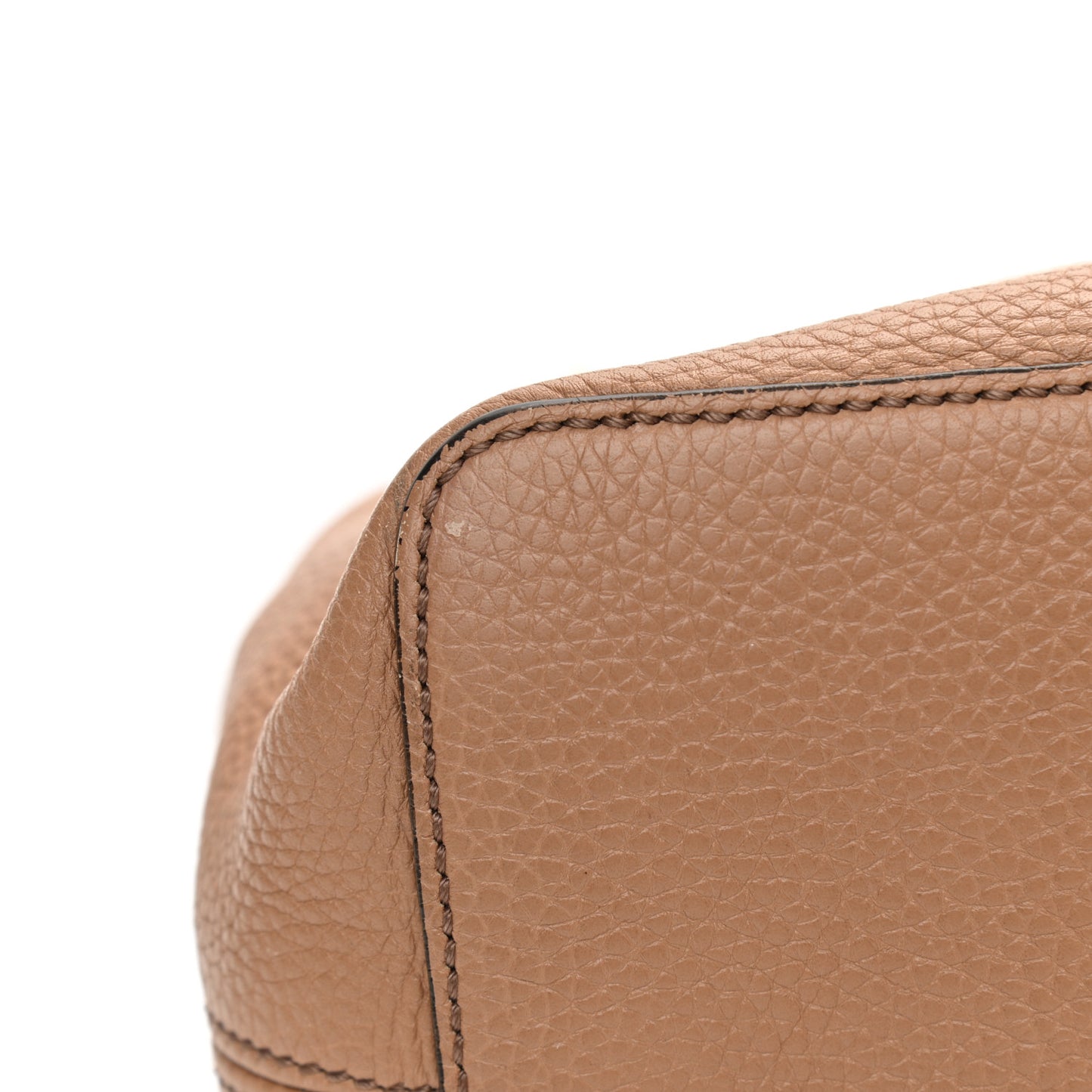Pebbled Calfskin Large Soho Hobo Camelia