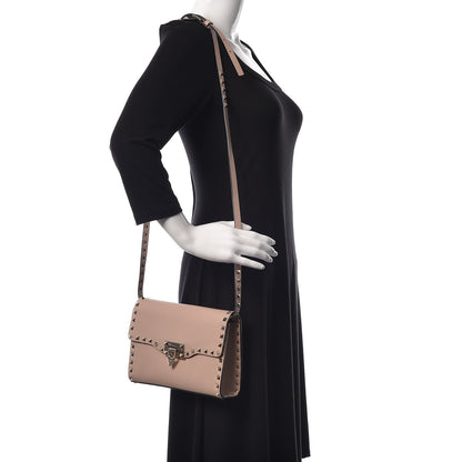 Valentino Garavani Pebbled Calfskin Medium Rockstud Flip Lock Crossbody Bag Poudre 2 of 11