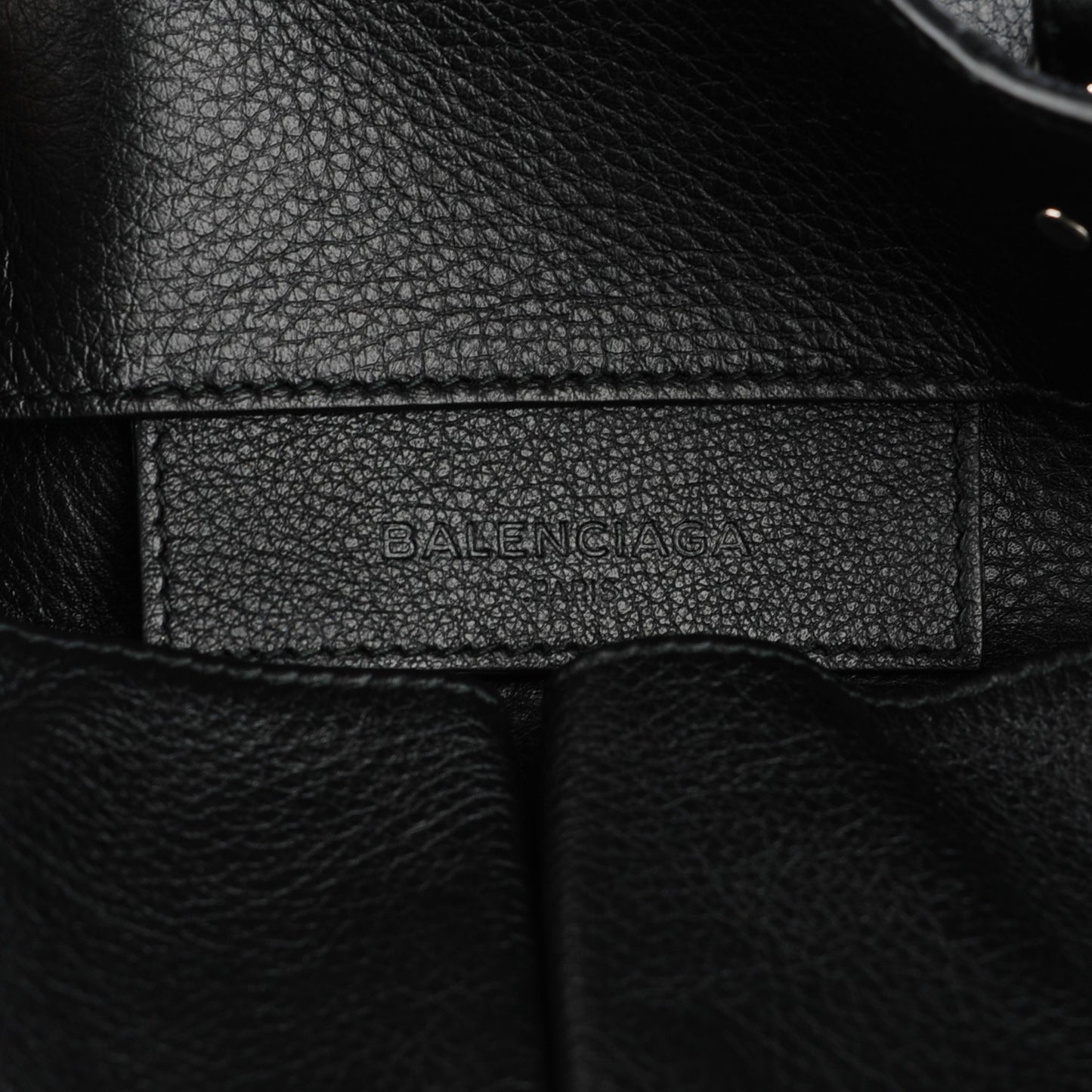 Veau Papier A5 Zip Around Tote Black