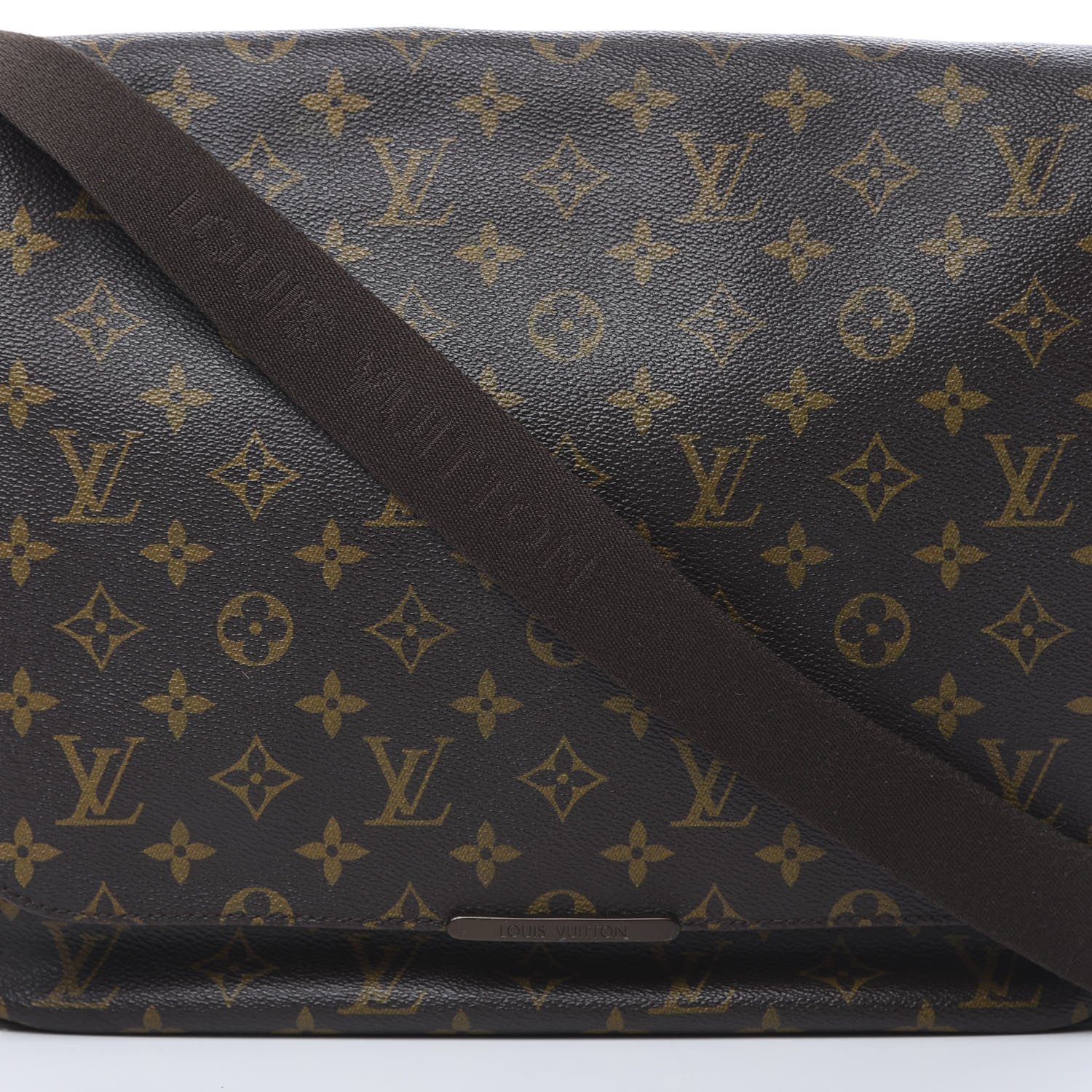 Louis Vuitton Monogram Beaubourg MM Messenger Bag 8 of 10