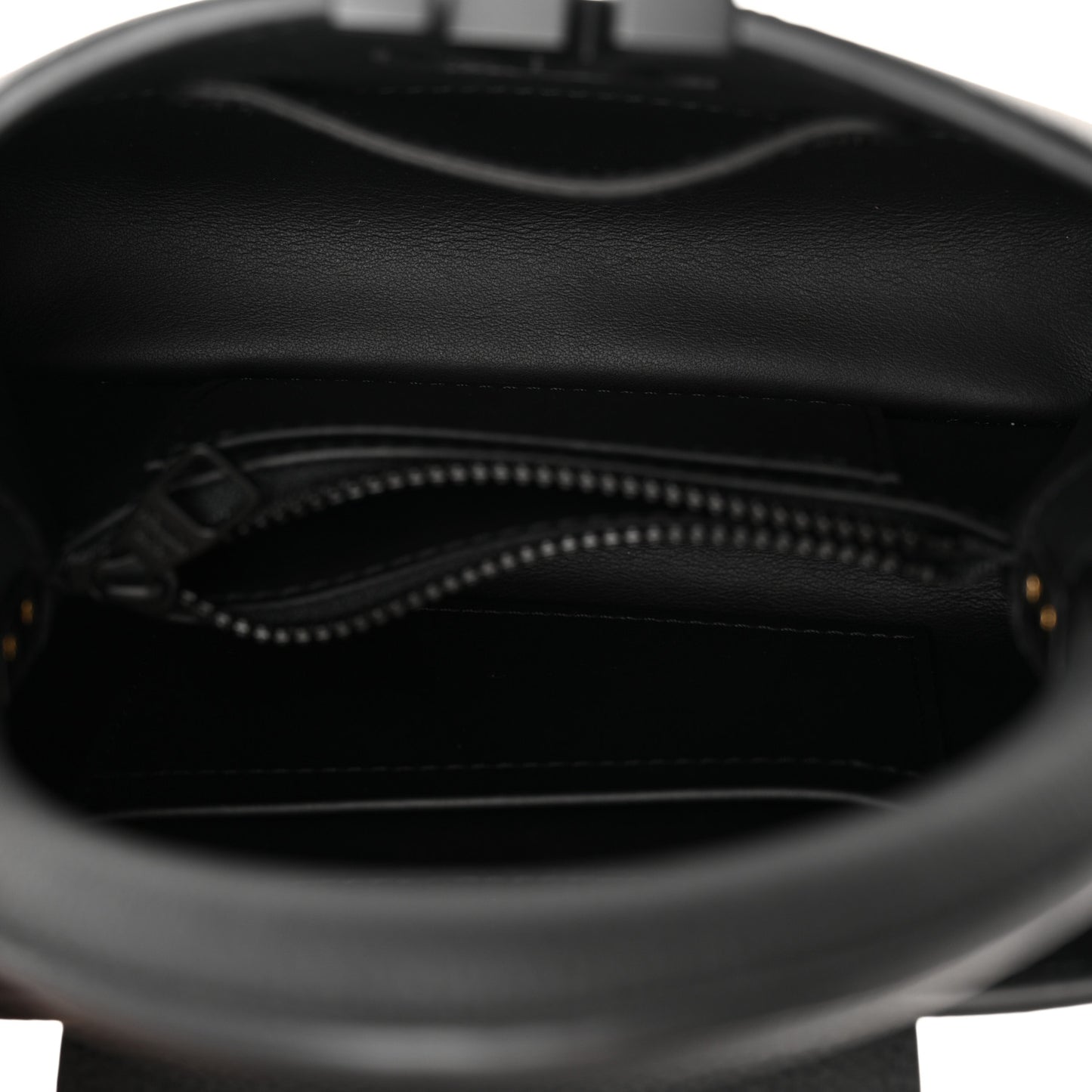 Taurillon Capucines Mini Matte Black