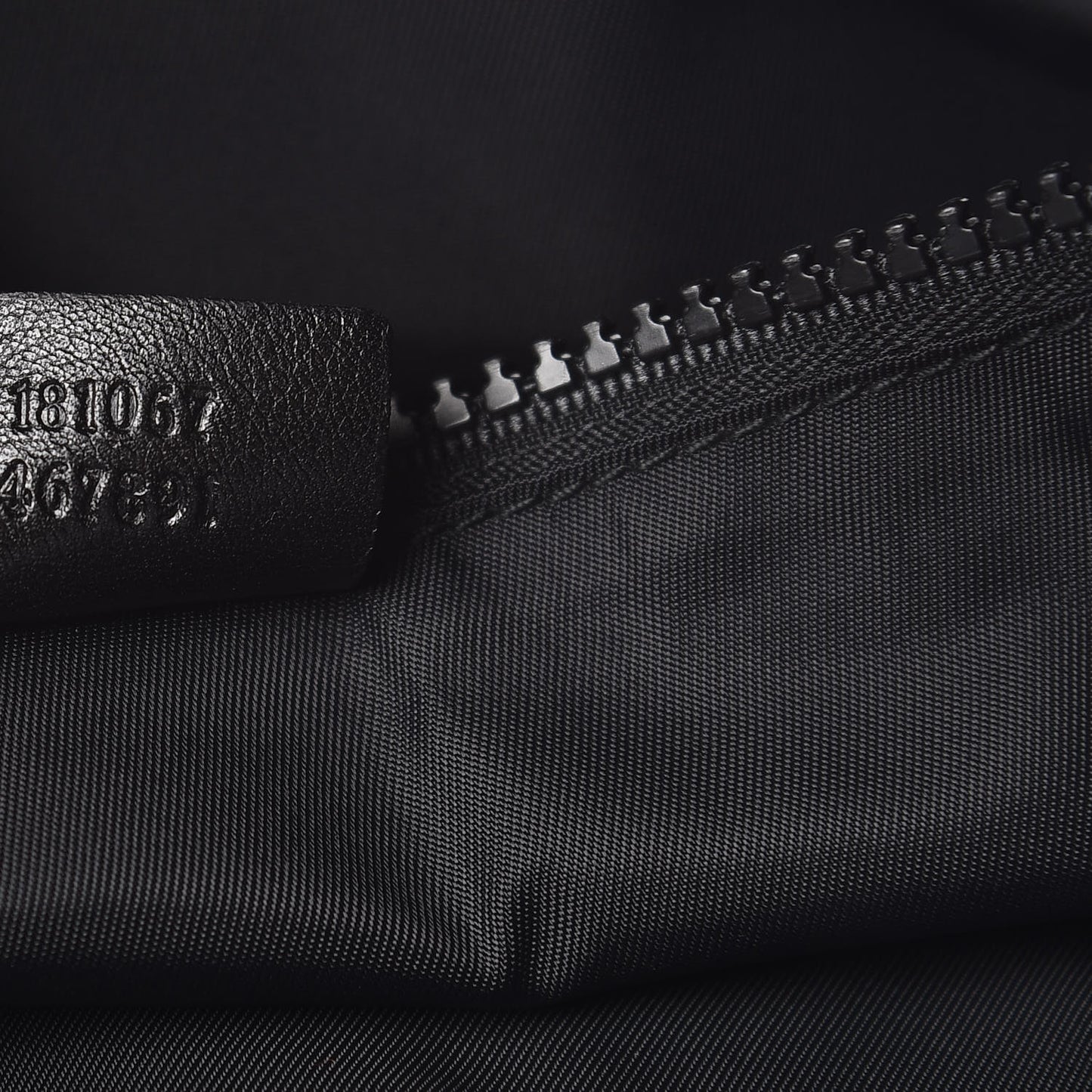 Nylon Web Interlocking G Messenger Bag Black