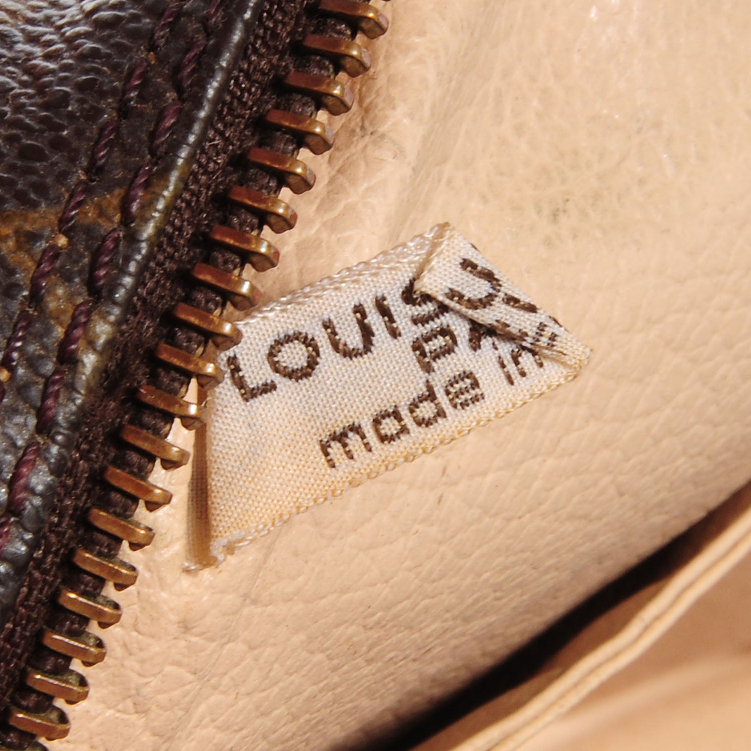 Louis Vuitton Monogram Trousse Toilette 23 6 of 7