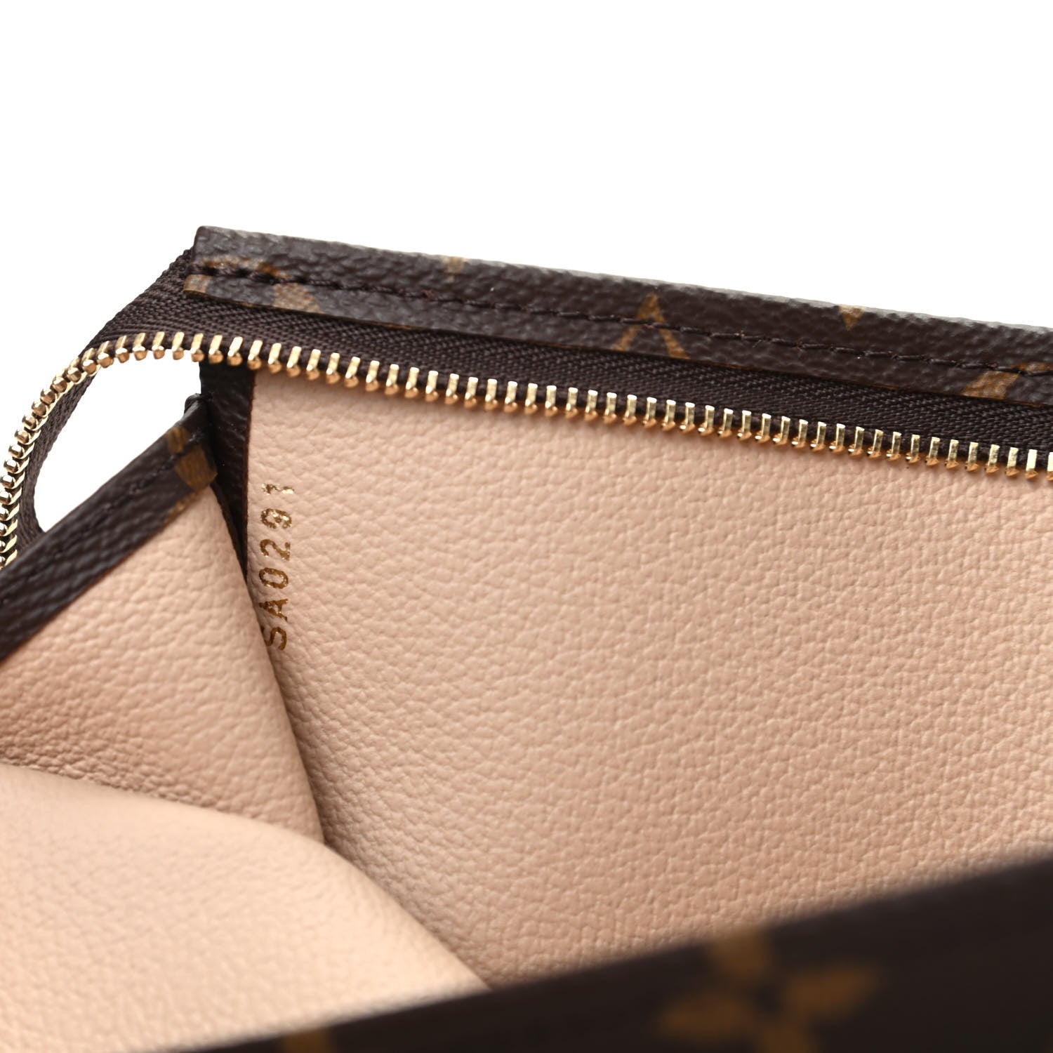 Louis Vuitton Monogram Toiletry Pouch 26 7 of 10